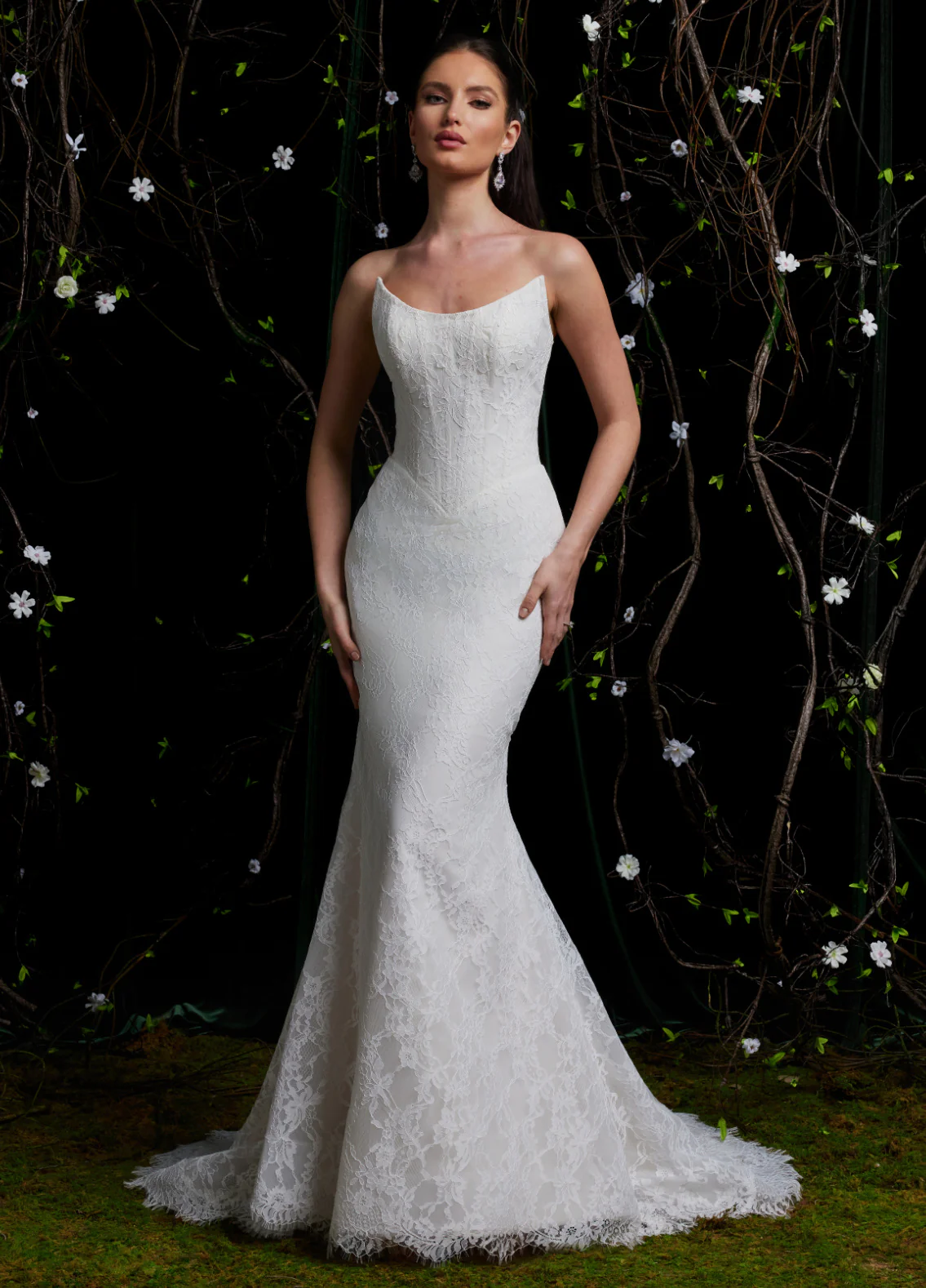 Ashley & Justin: Gloria - 12061D - Image 3