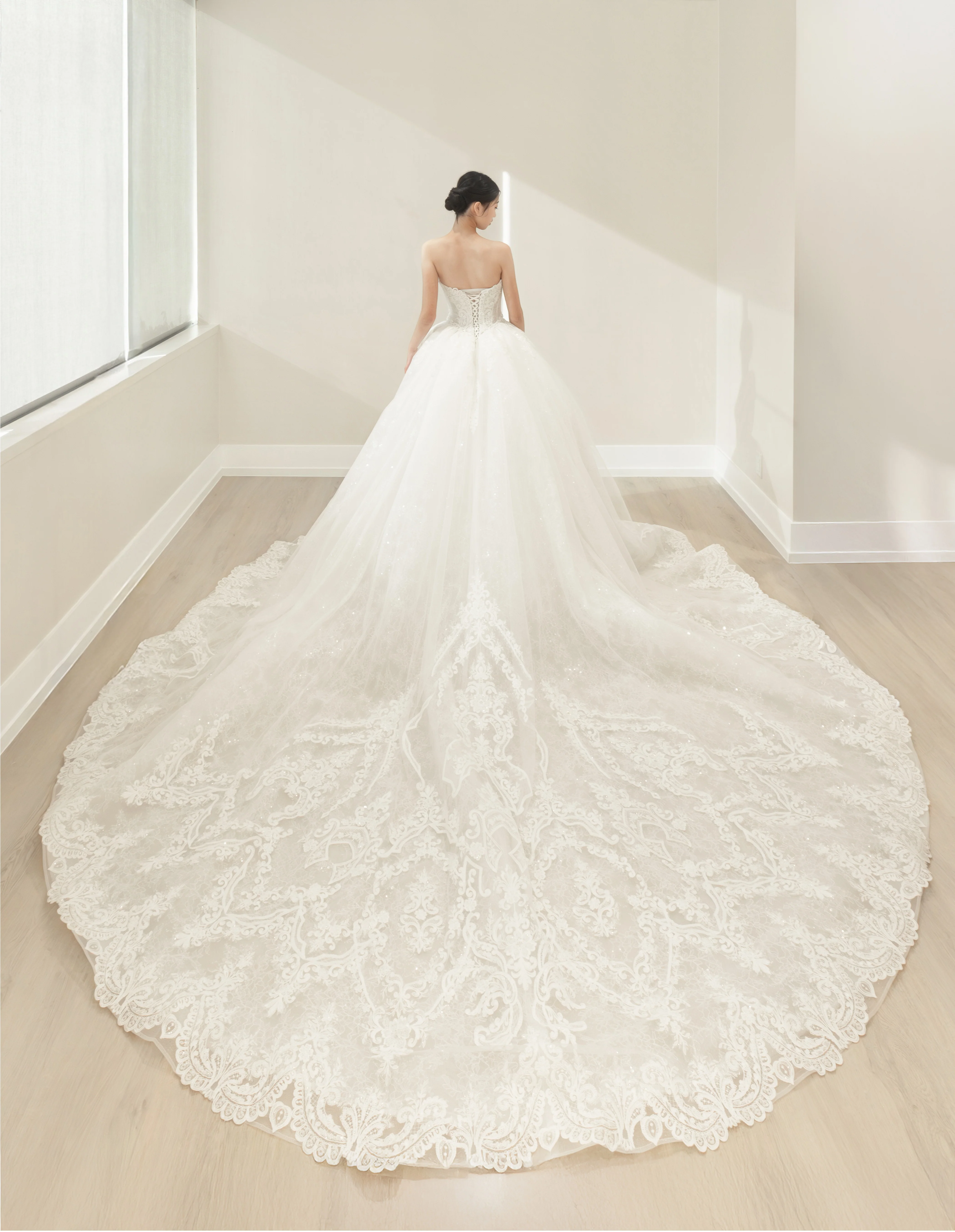 Magnolia Couture: Dahlia - Image 4