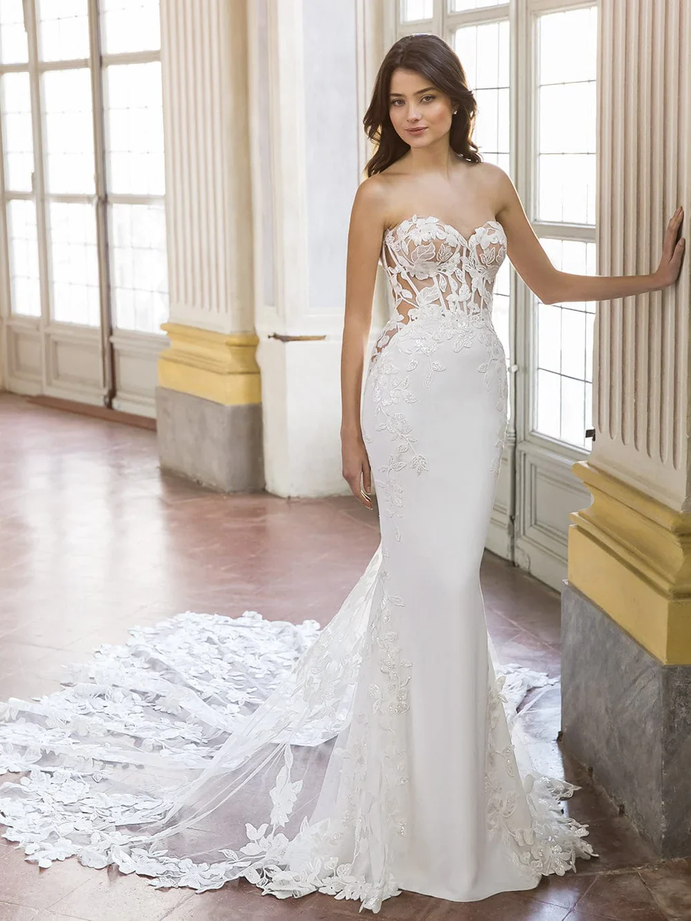 Enzoani: Tamara - Image 3