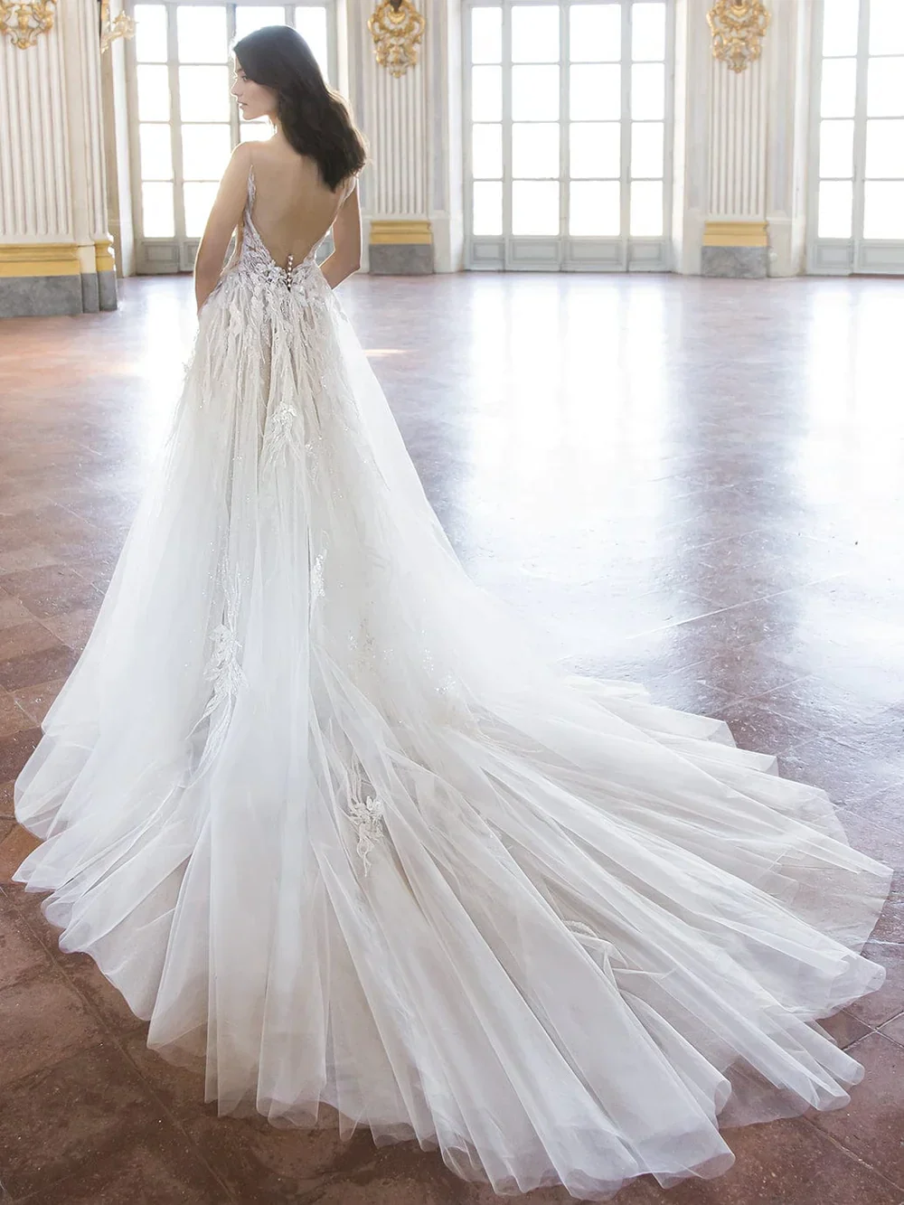 Enzoani: TRINITY - Image 4