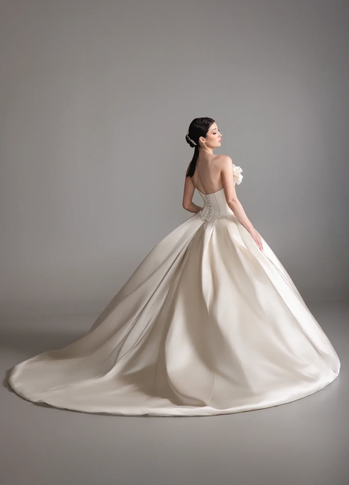 Lazaro Bridal: Behati - Image 2