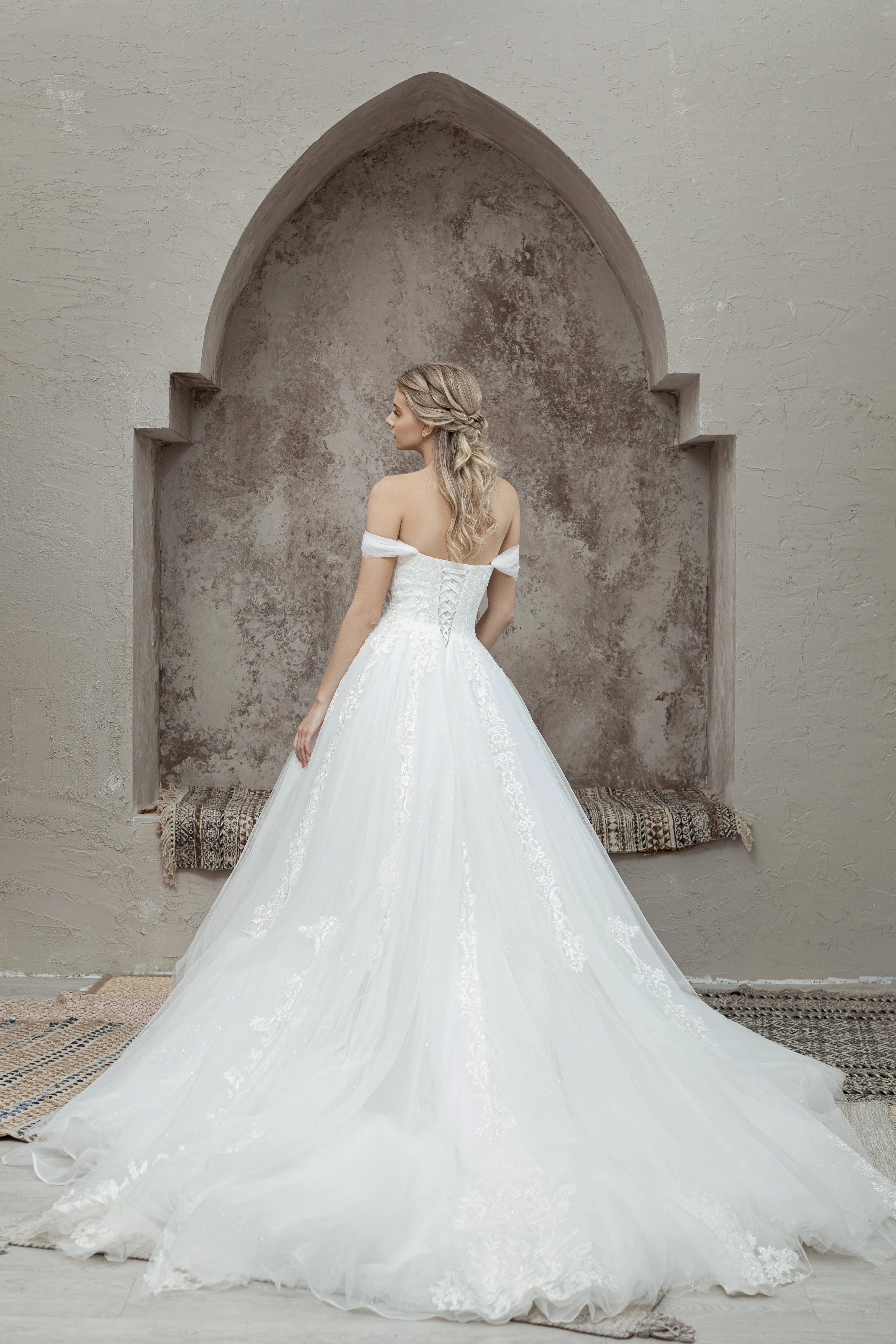 Magnolia Couture: Alchemilla - Image 2