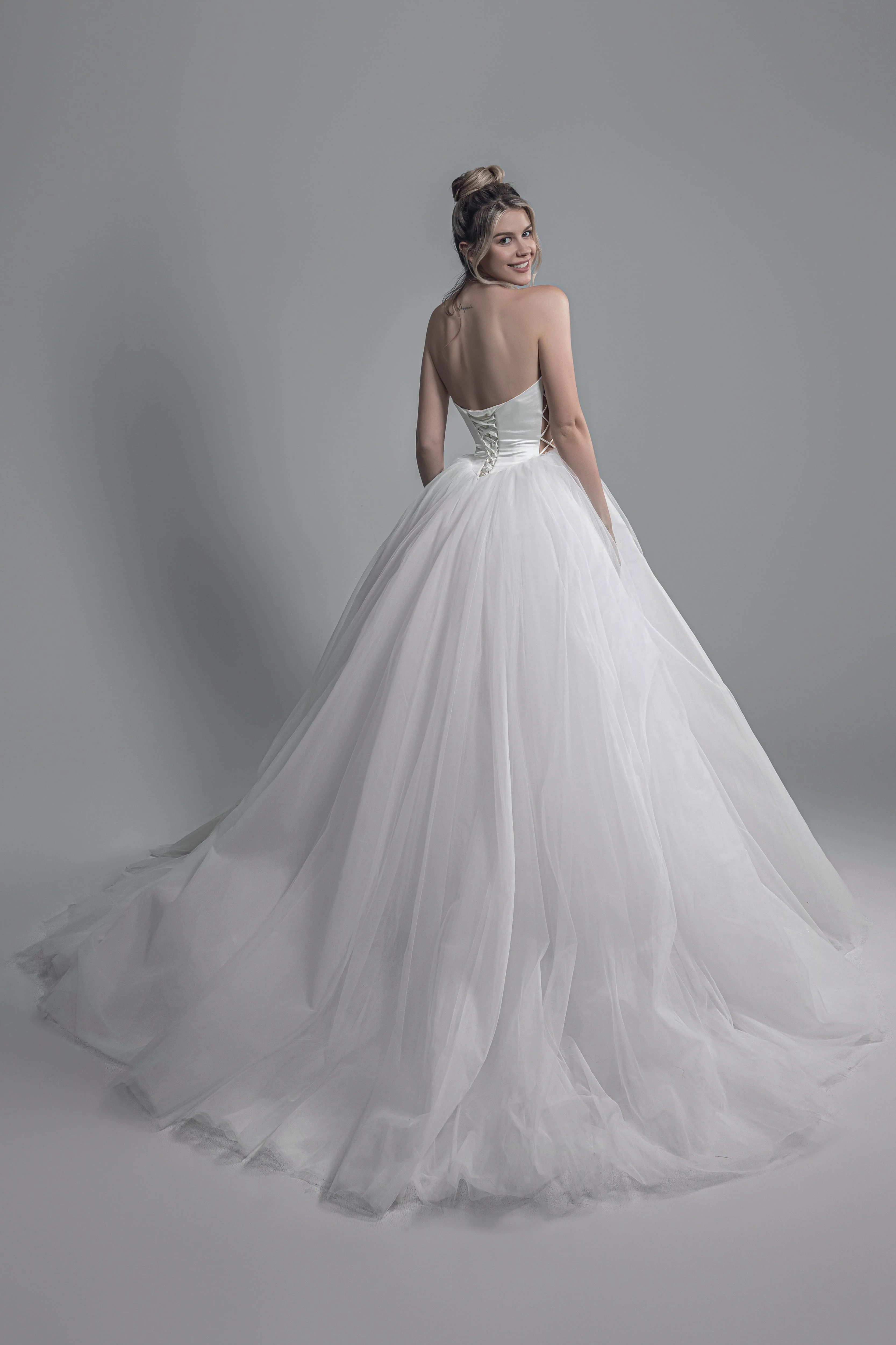 Magnolia Couture: Nigella - Image 3