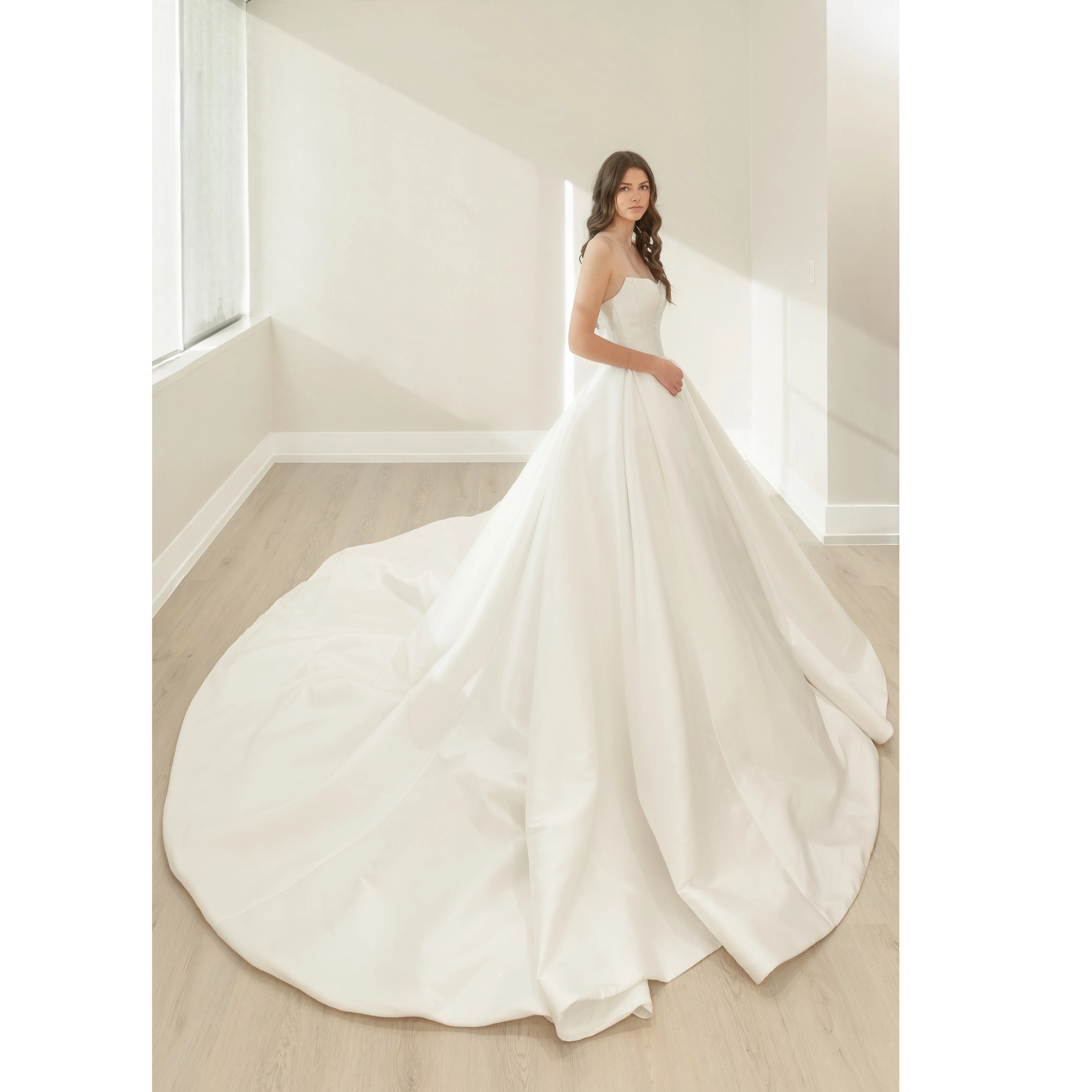 Magnolia: Snowdrop - Image 3