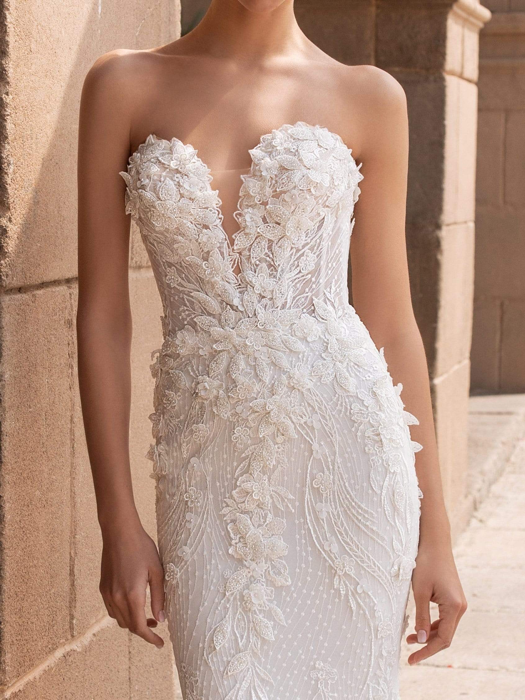 Pronovias: Aethra - Image 3
