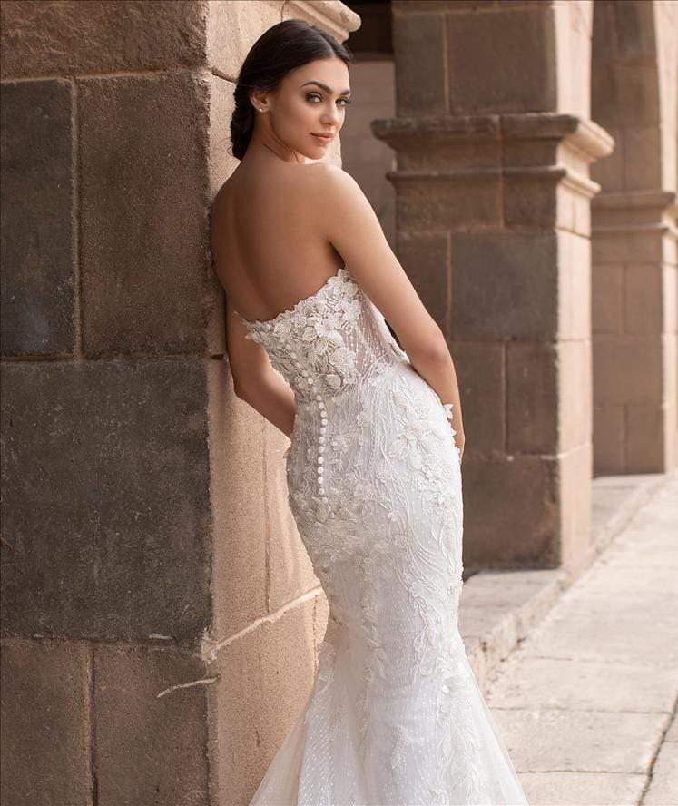 Pronovias: Aethra - Image 4