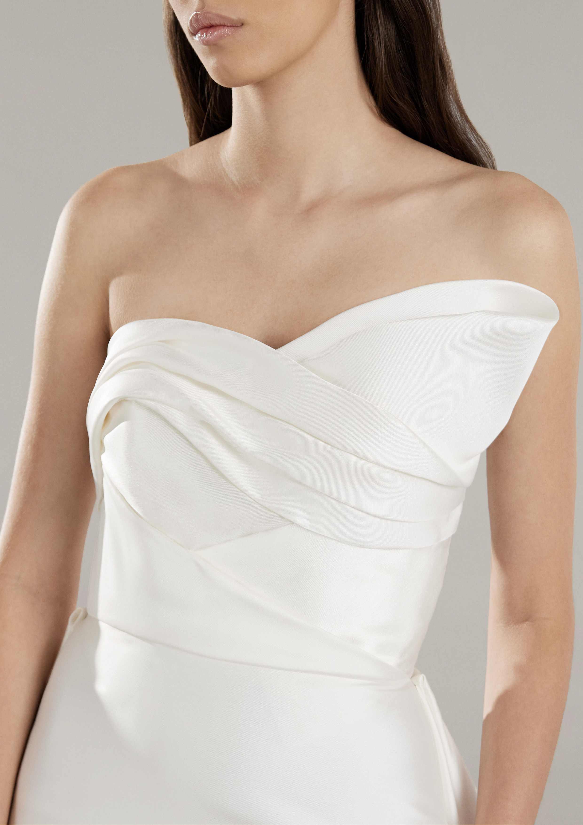 Pronovias: Arya - Image 5