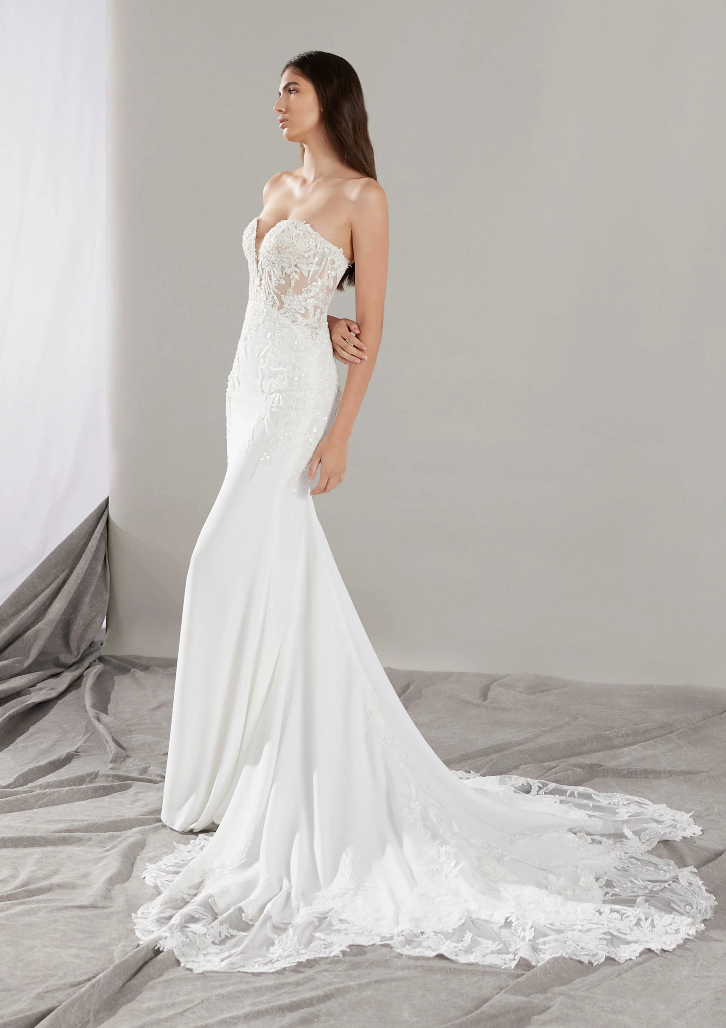Pronovias: Bale - Image 4