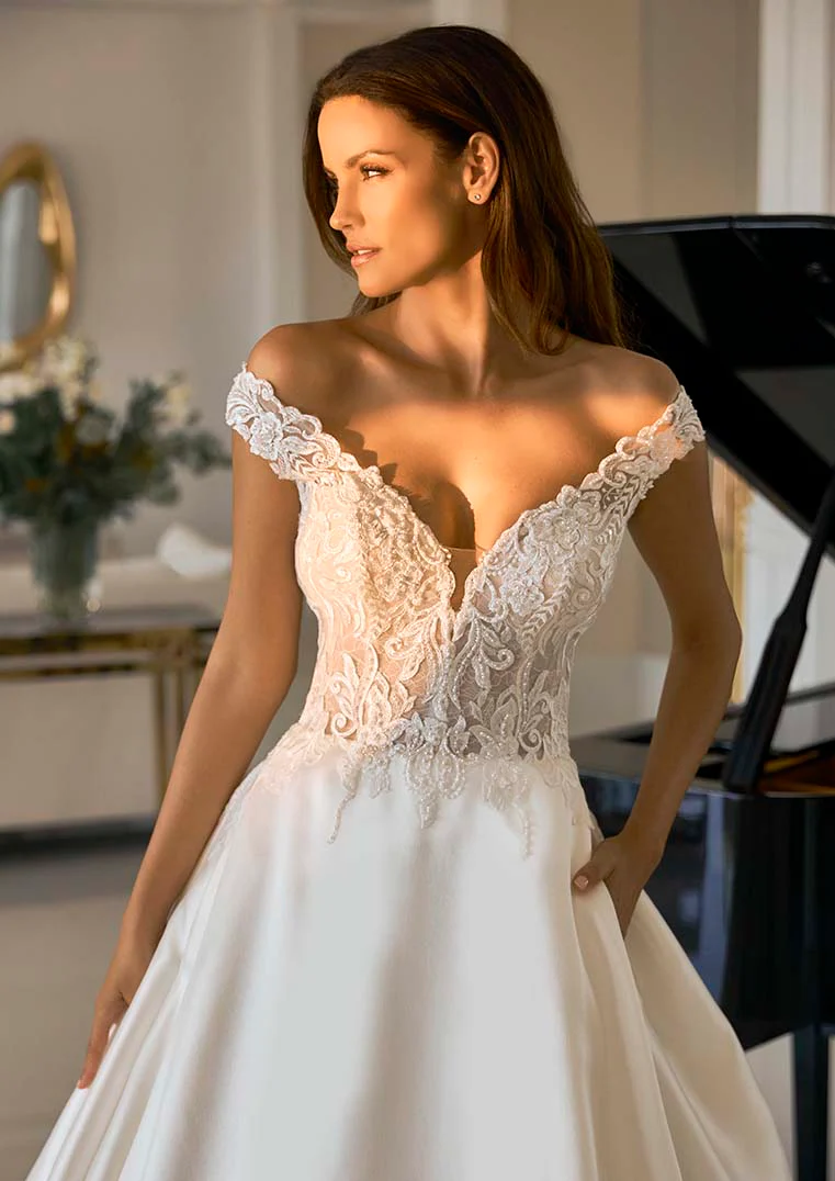 Pronovias: Charleston - Image 3