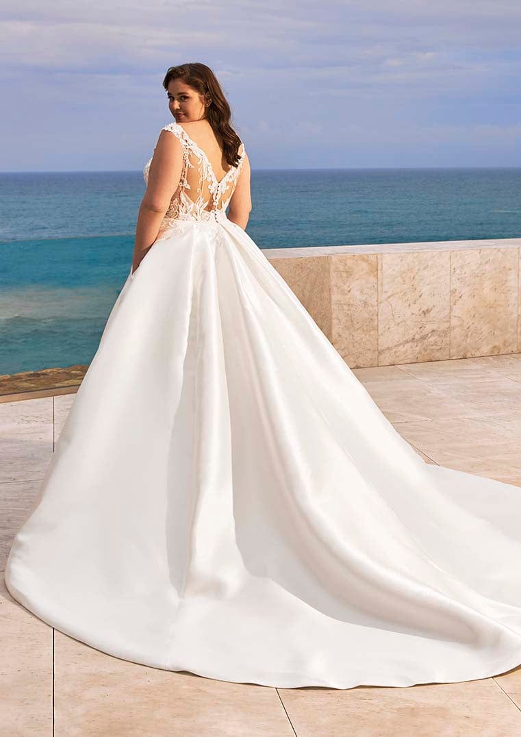 Pronovias: Charleston - Image 5