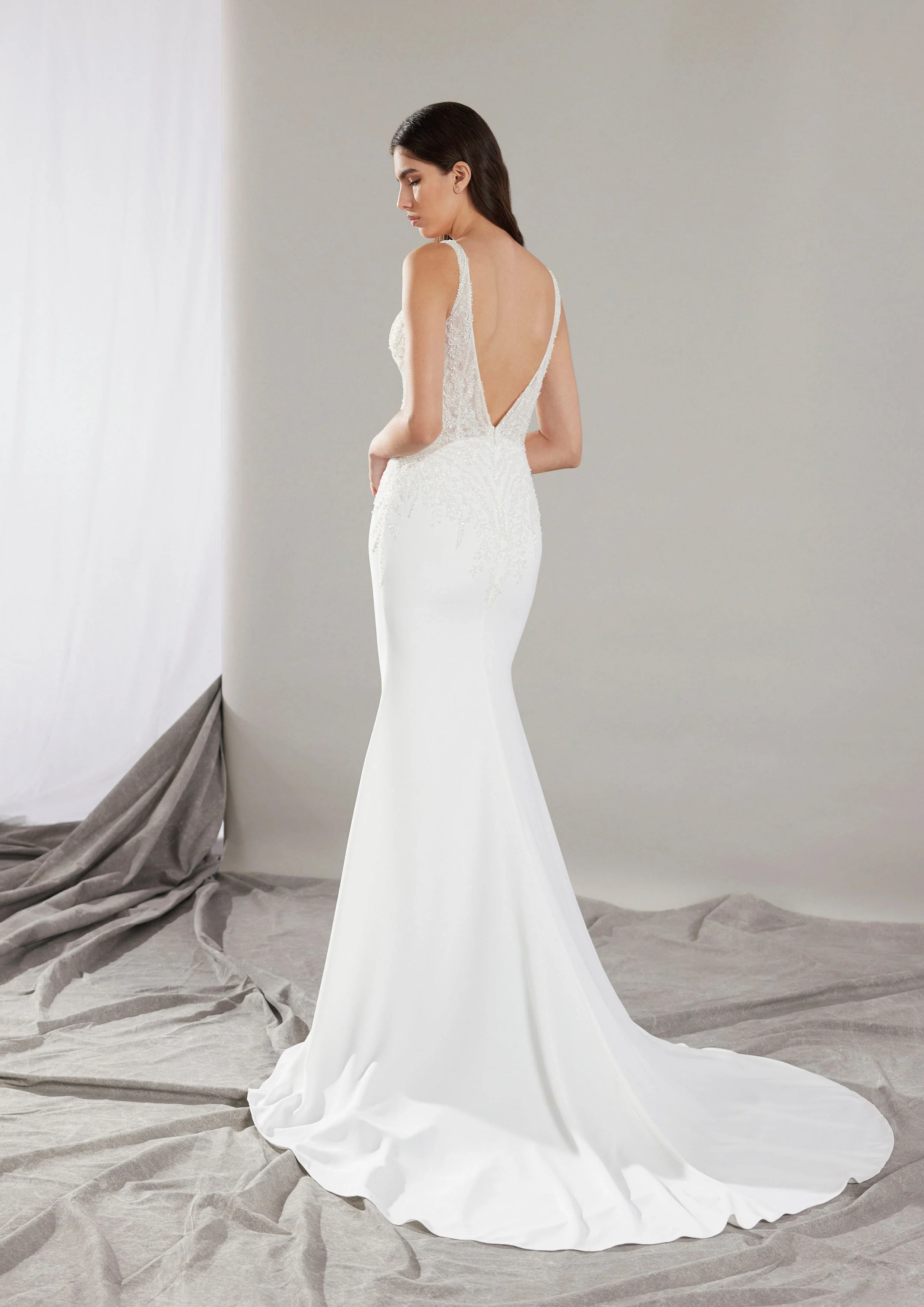 Pronovias: Clin - Image 2
