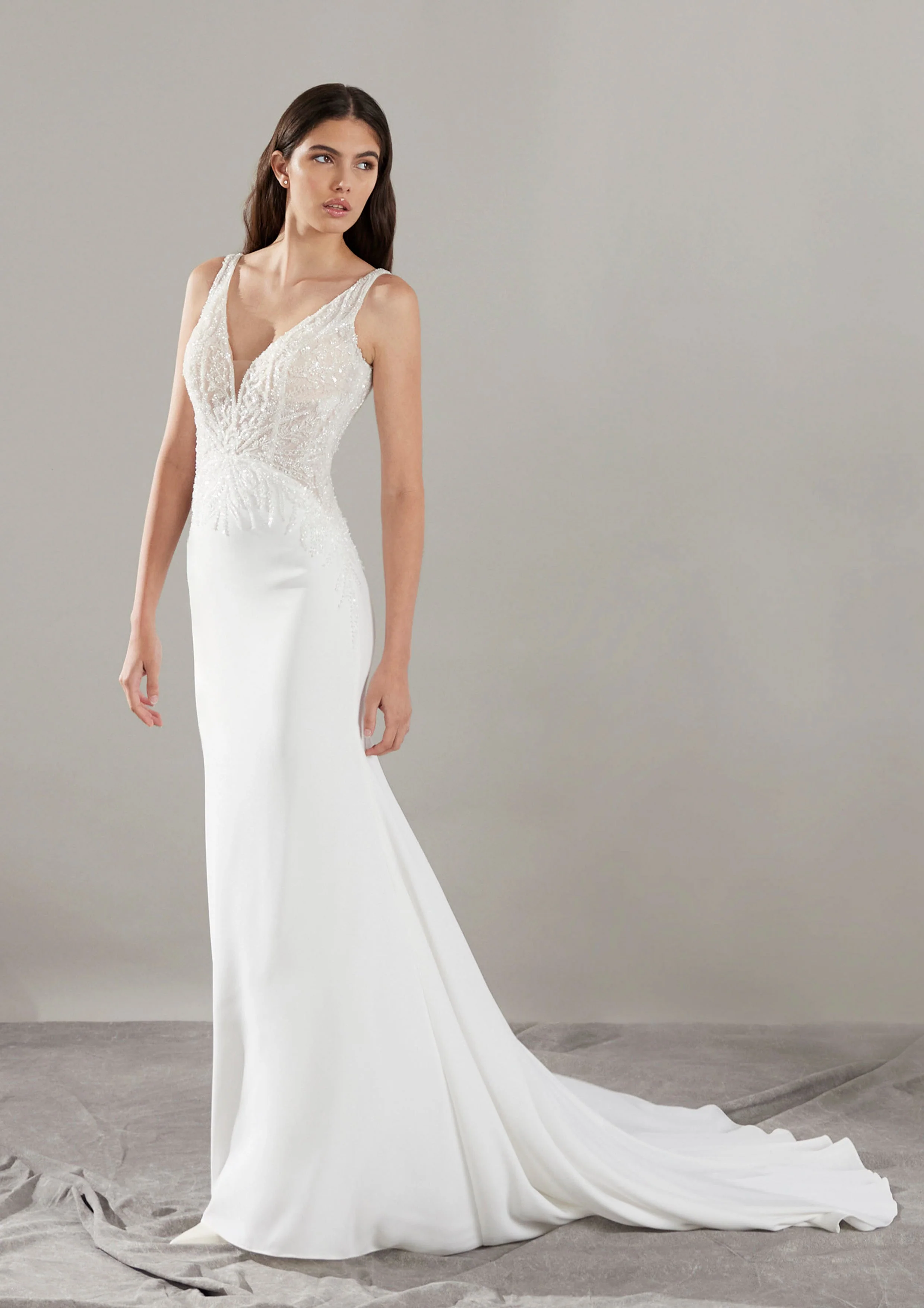 Pronovias: Clin - Image 3