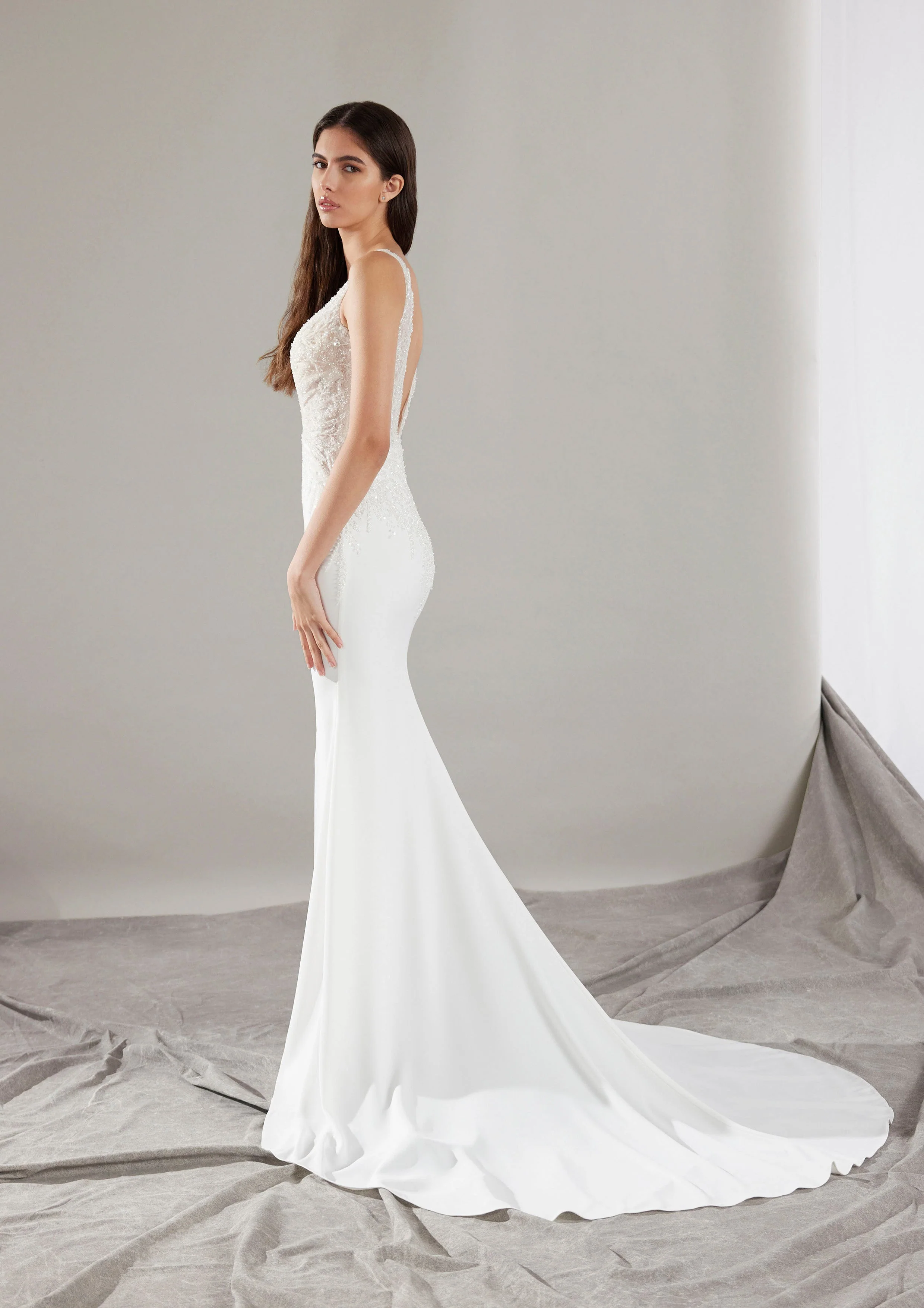 Pronovias: Clin - Image 4