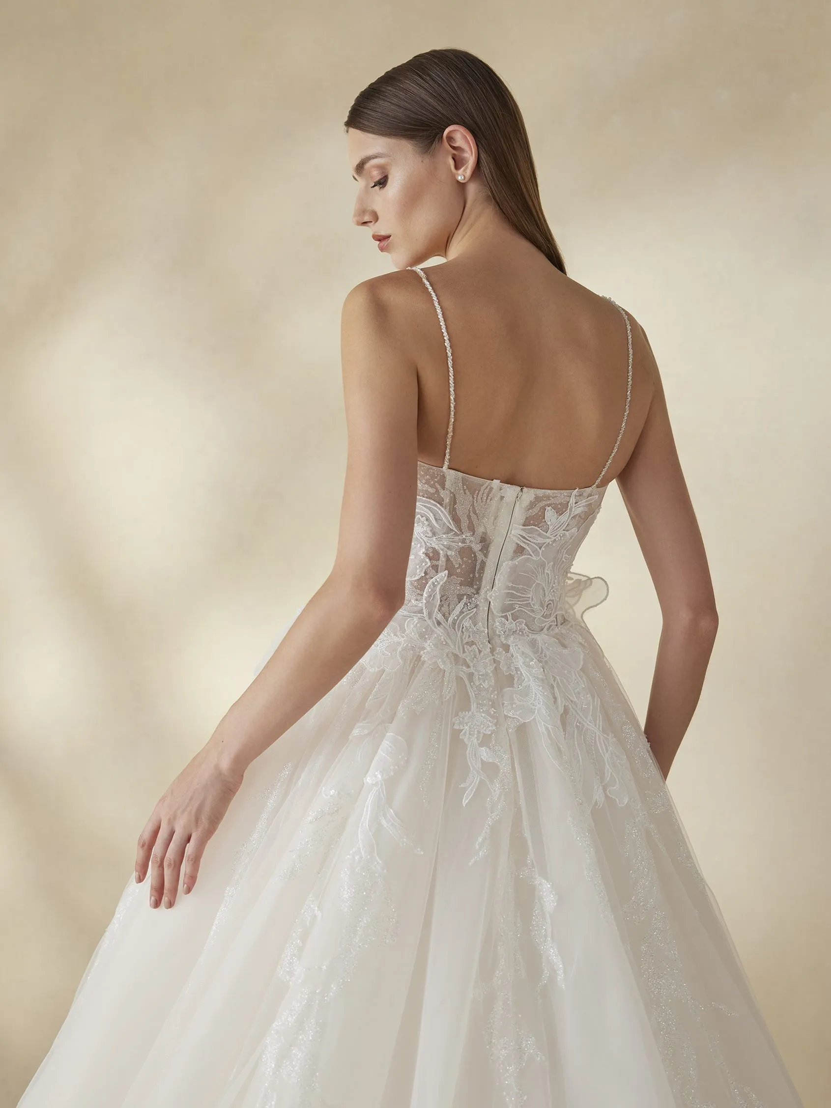 Pronovias: Daylily - Image 4