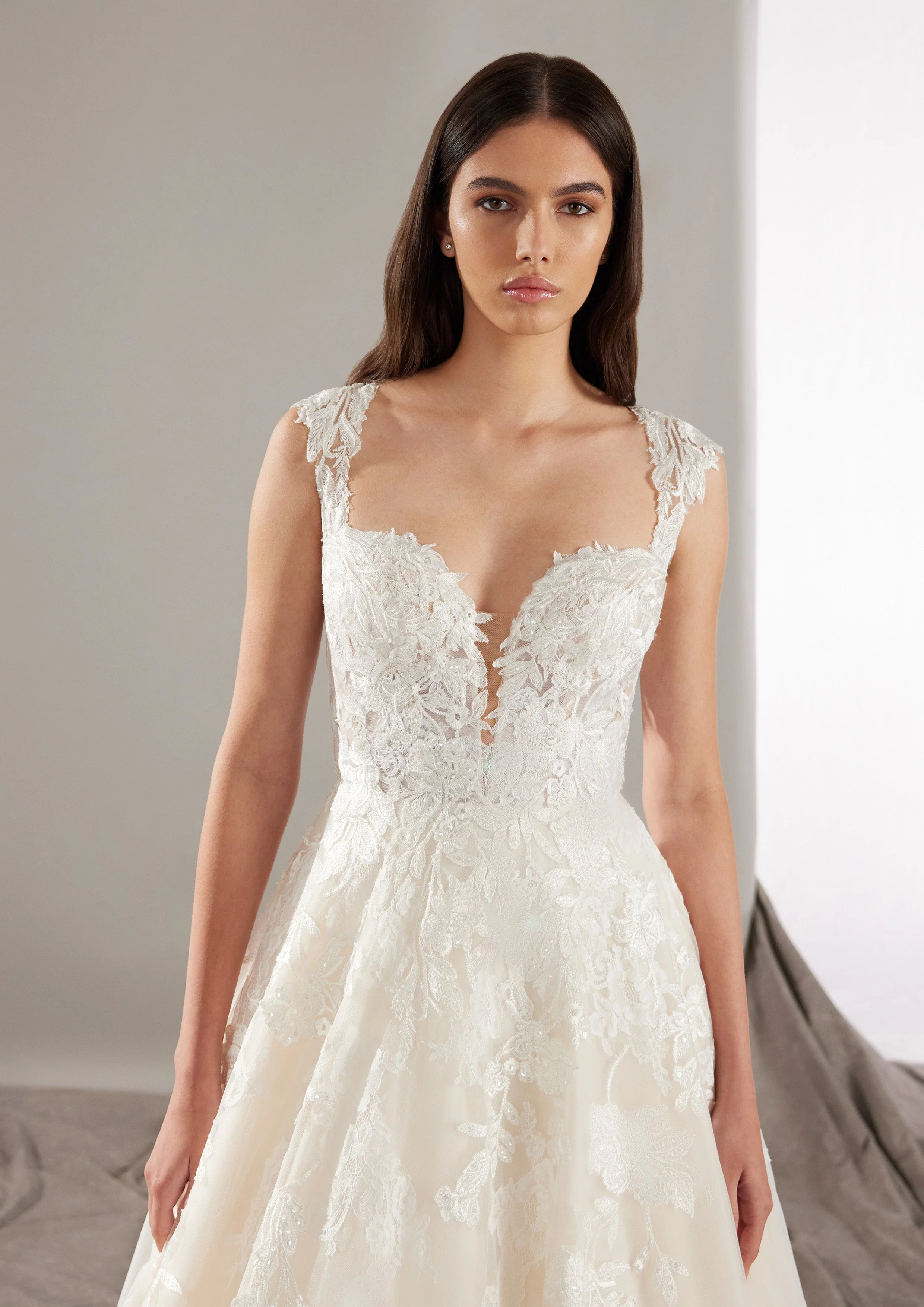 Pronovias: Ever - Image 4