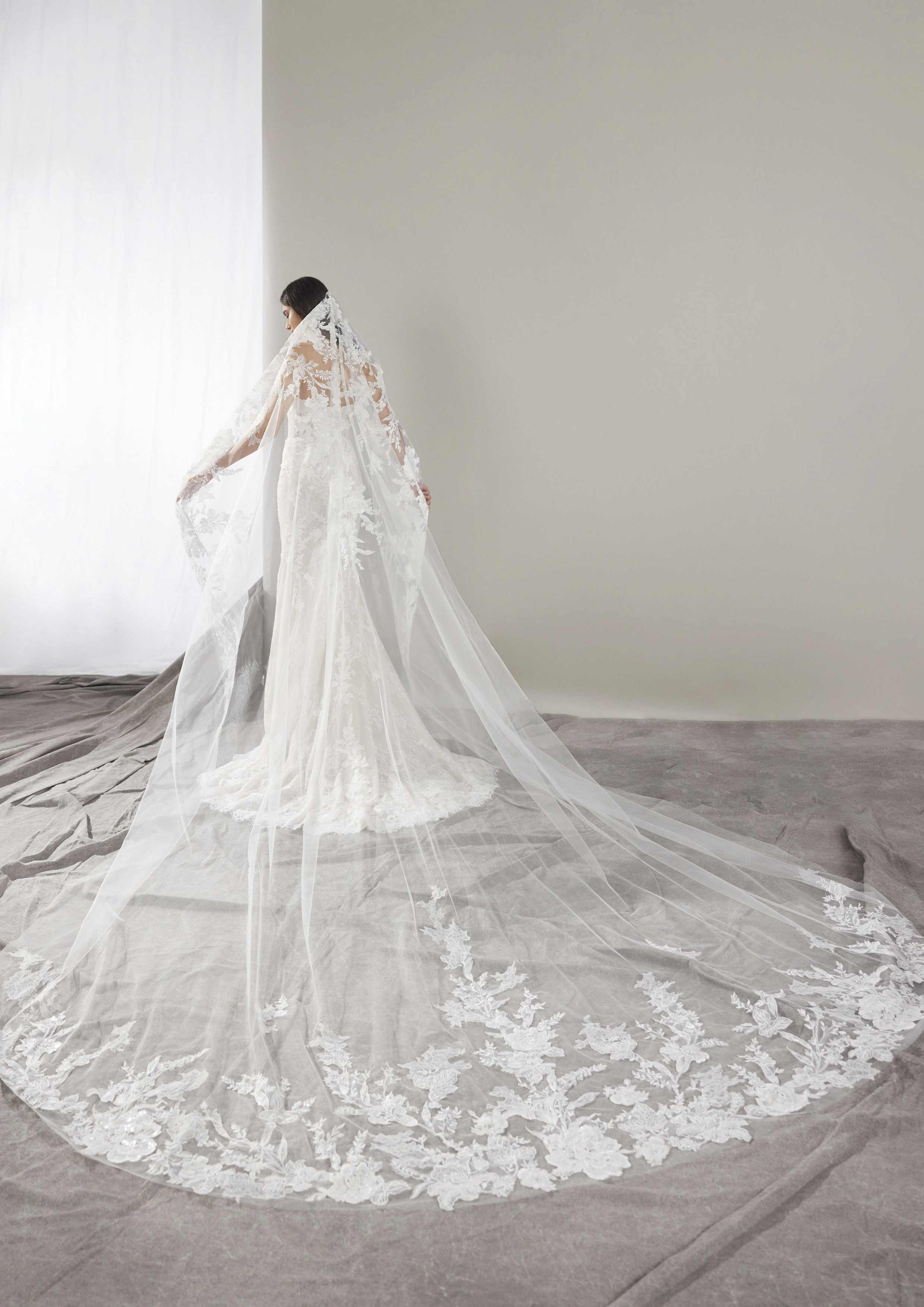 Pronovias: Hart - Image 3