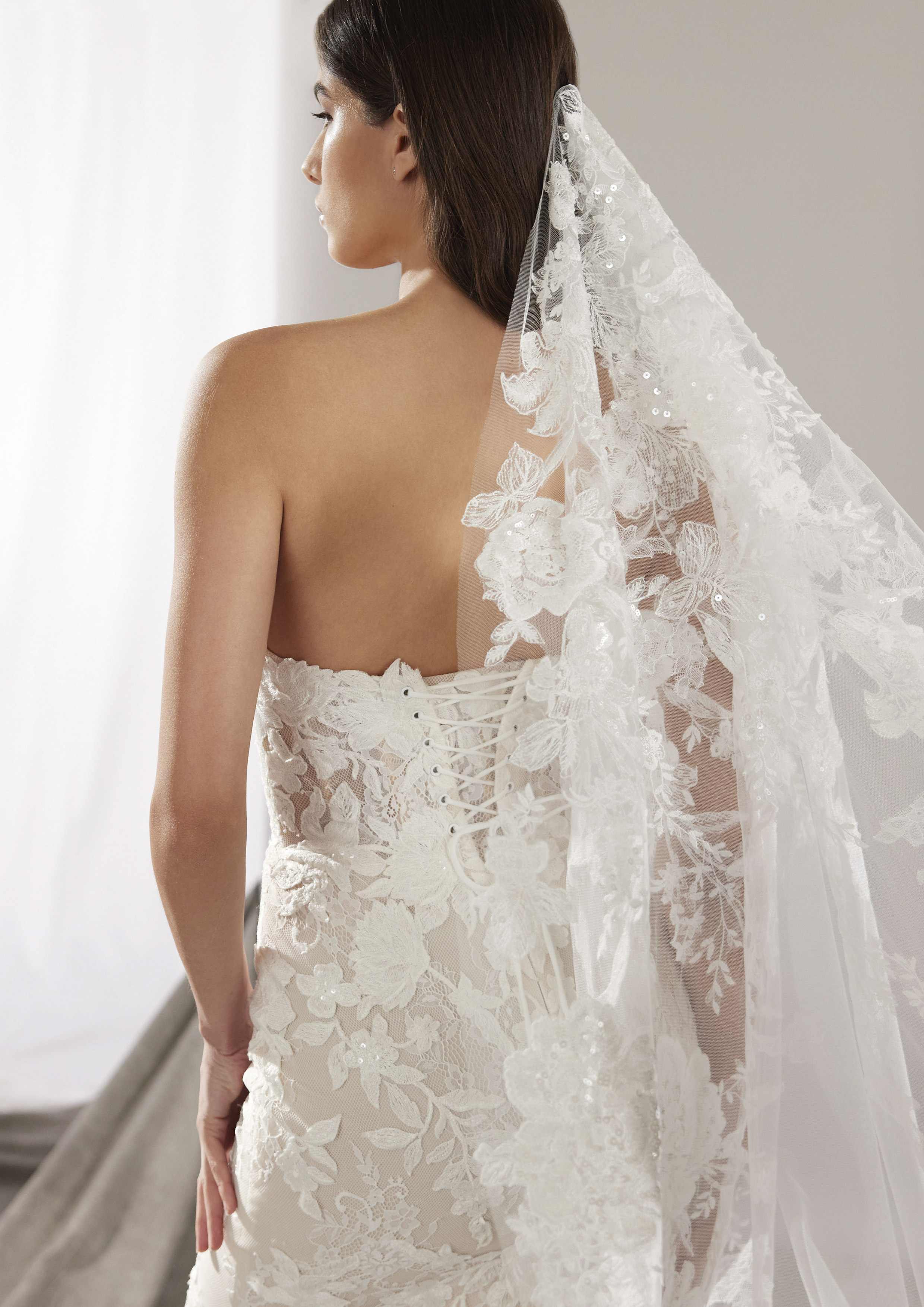 Pronovias: Hart - Image 4