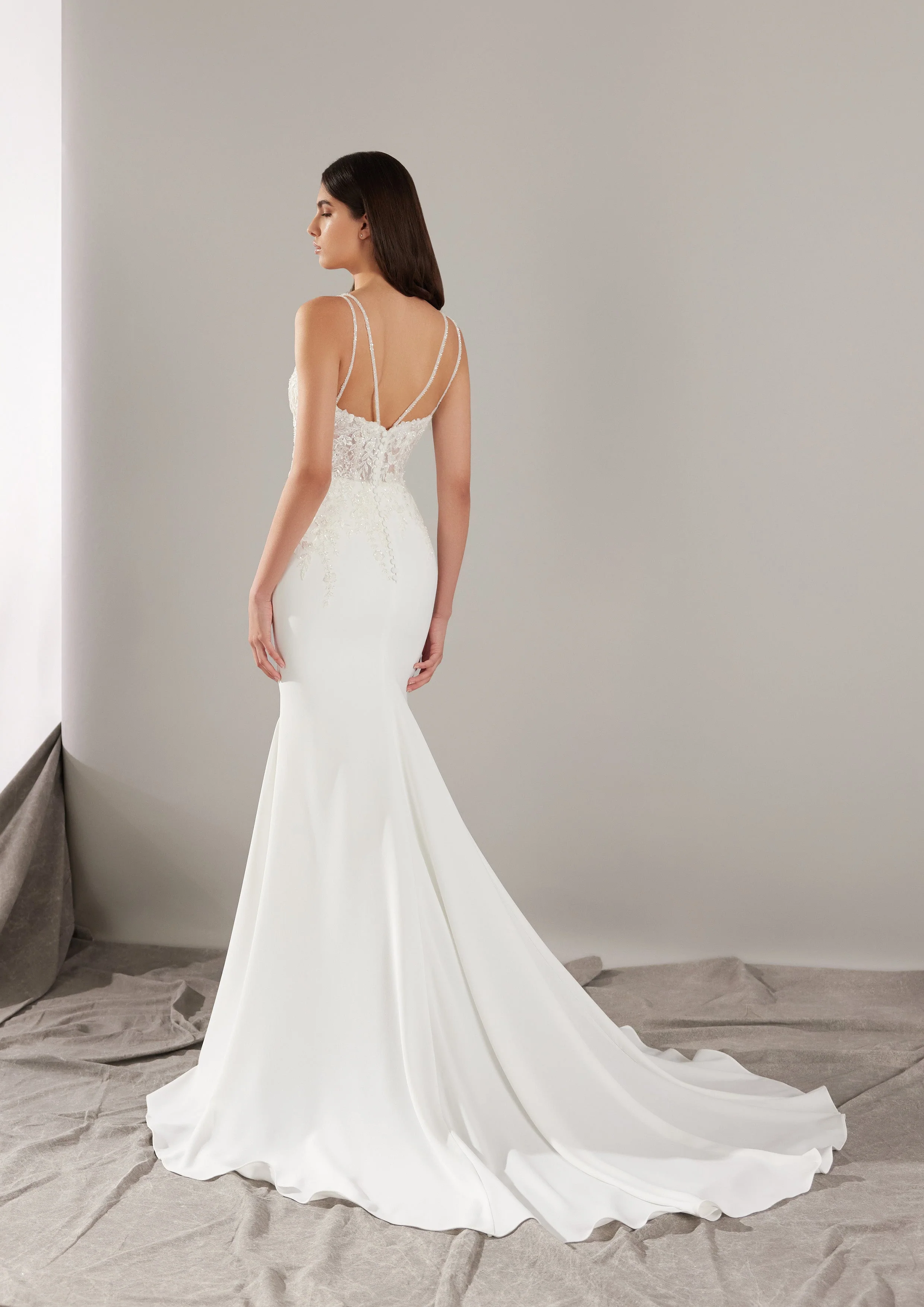 Pronovias: Leia - Image 3