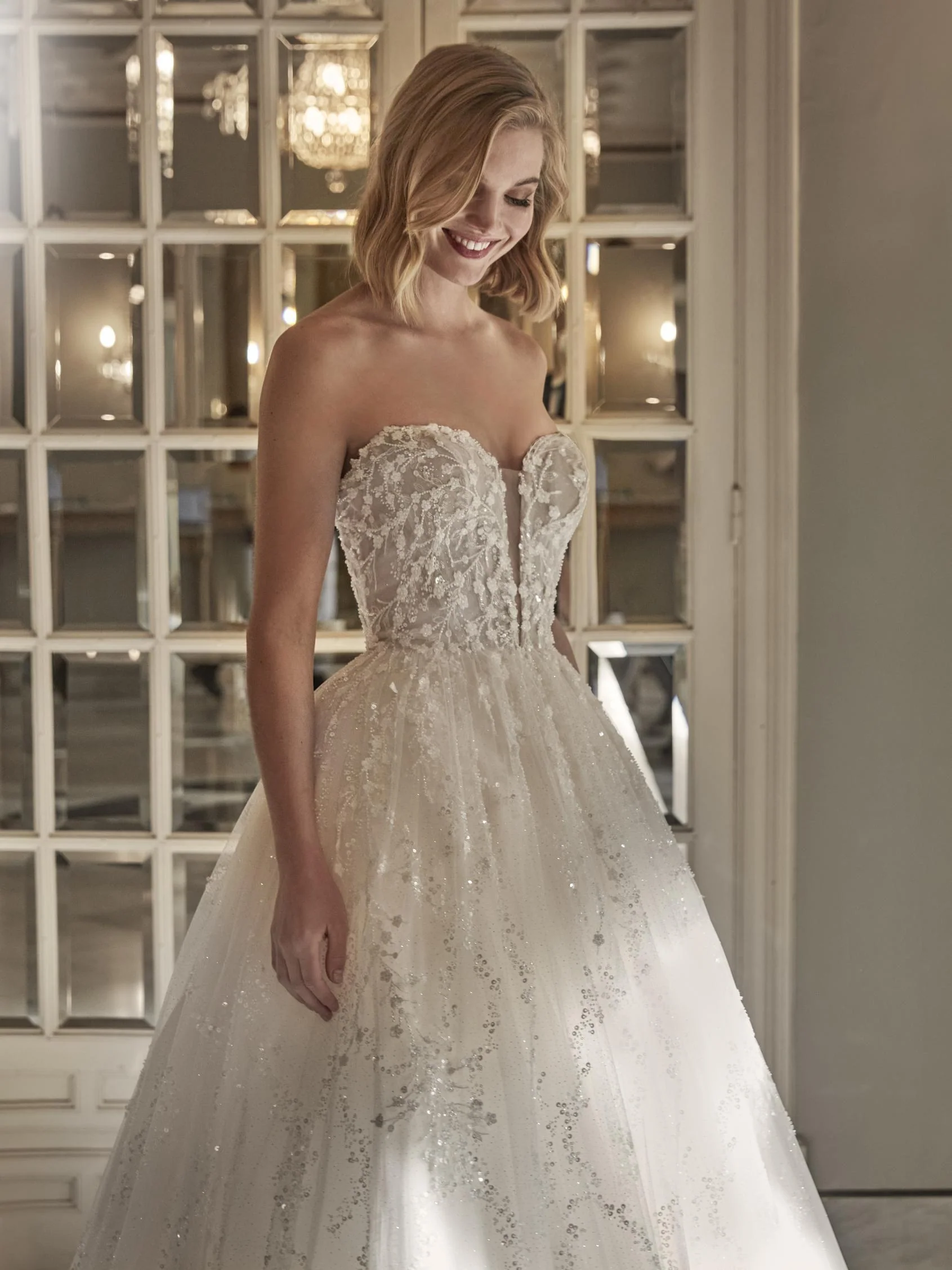 Pronovias Privee: Alisette - Image 4