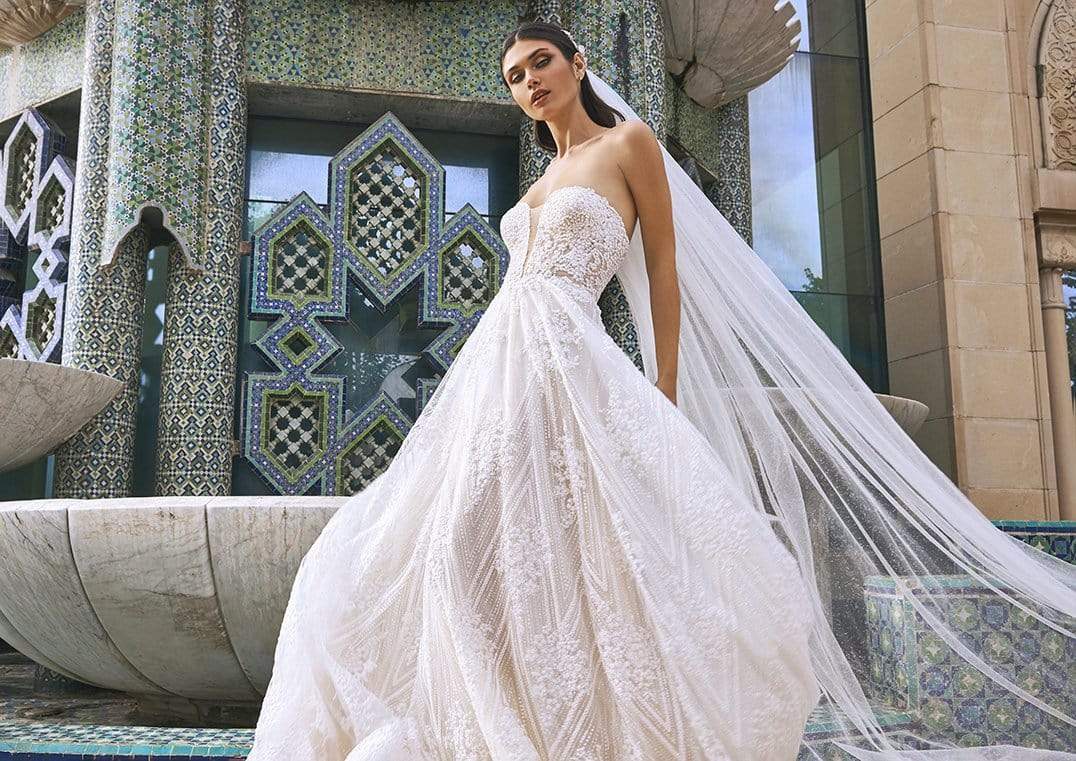 Pronovias Privee: Crescent - Image 3