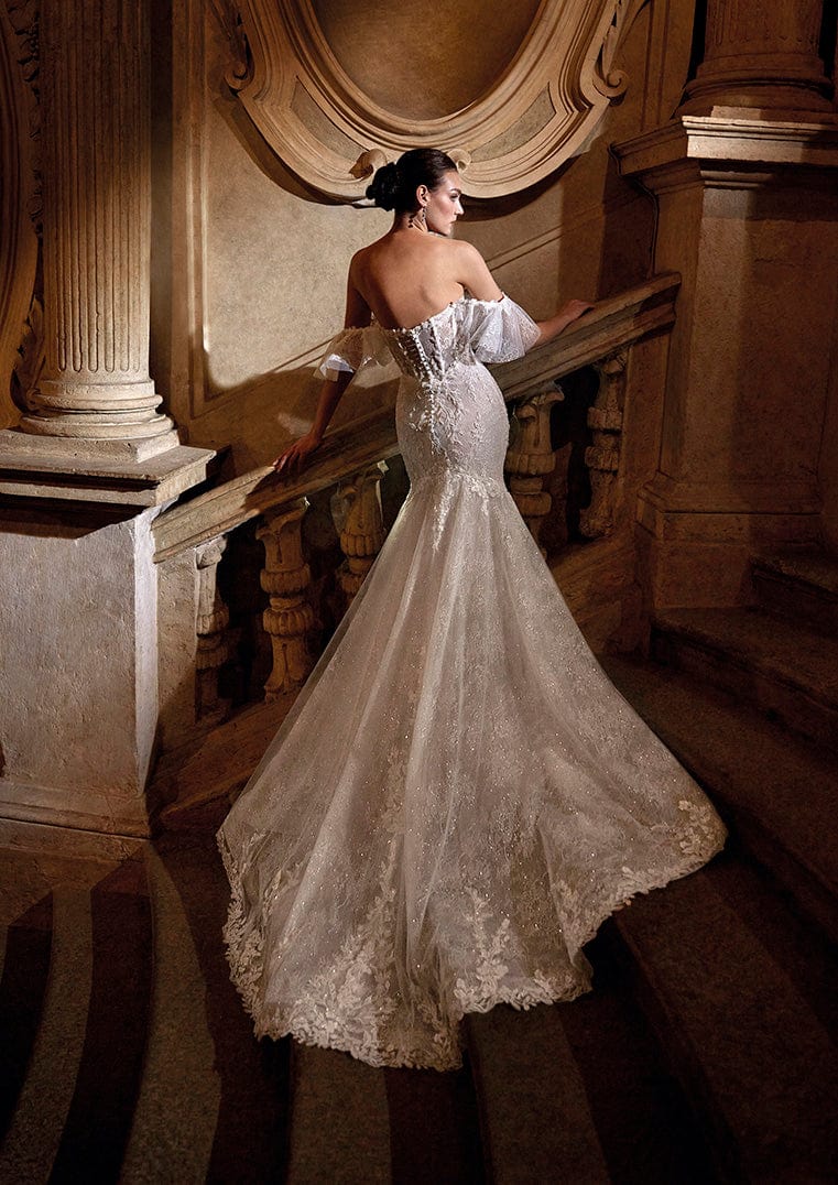 Pronovias Privee: Dazzle - Image 2