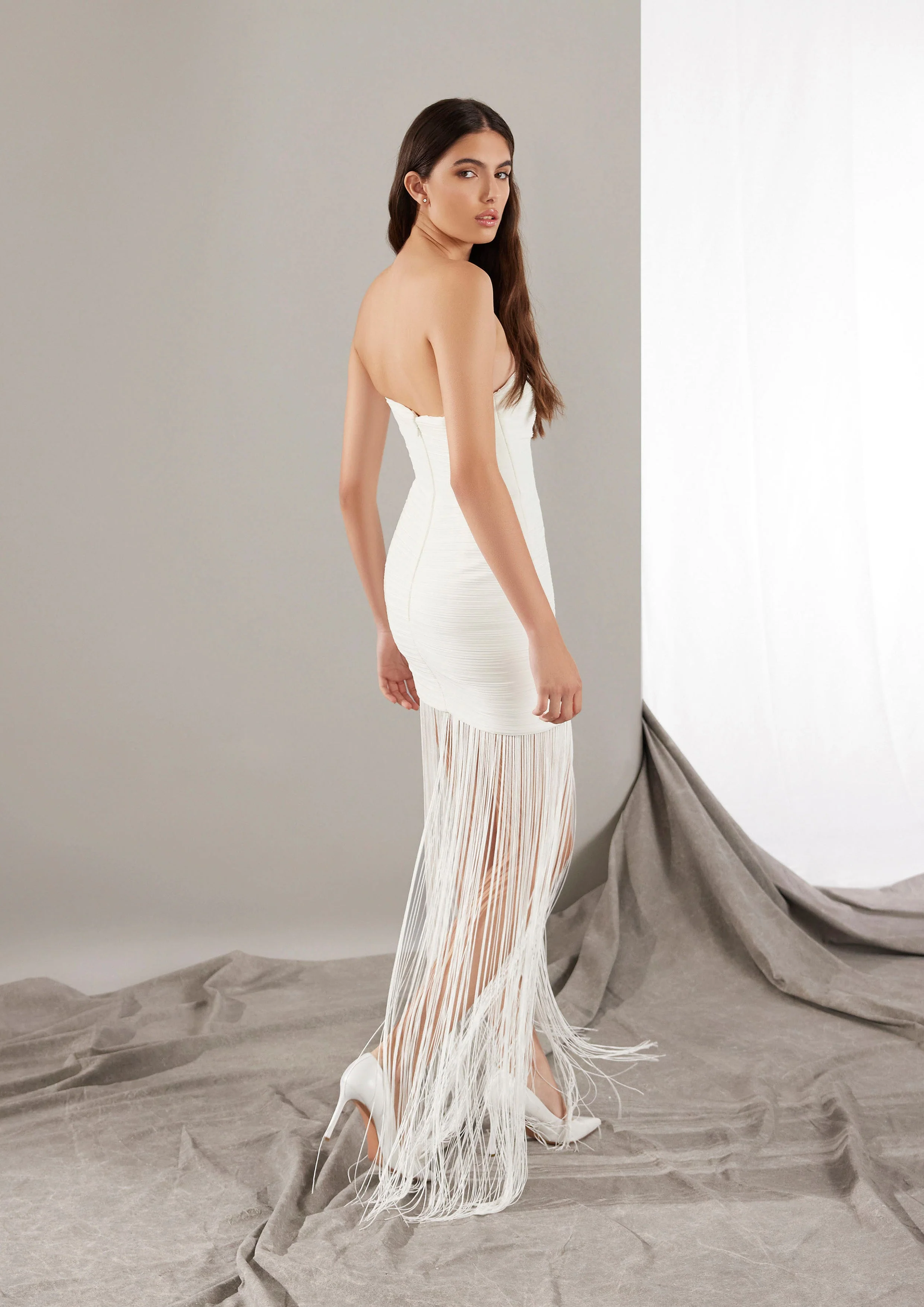 Pronovias: Reign - Image 3