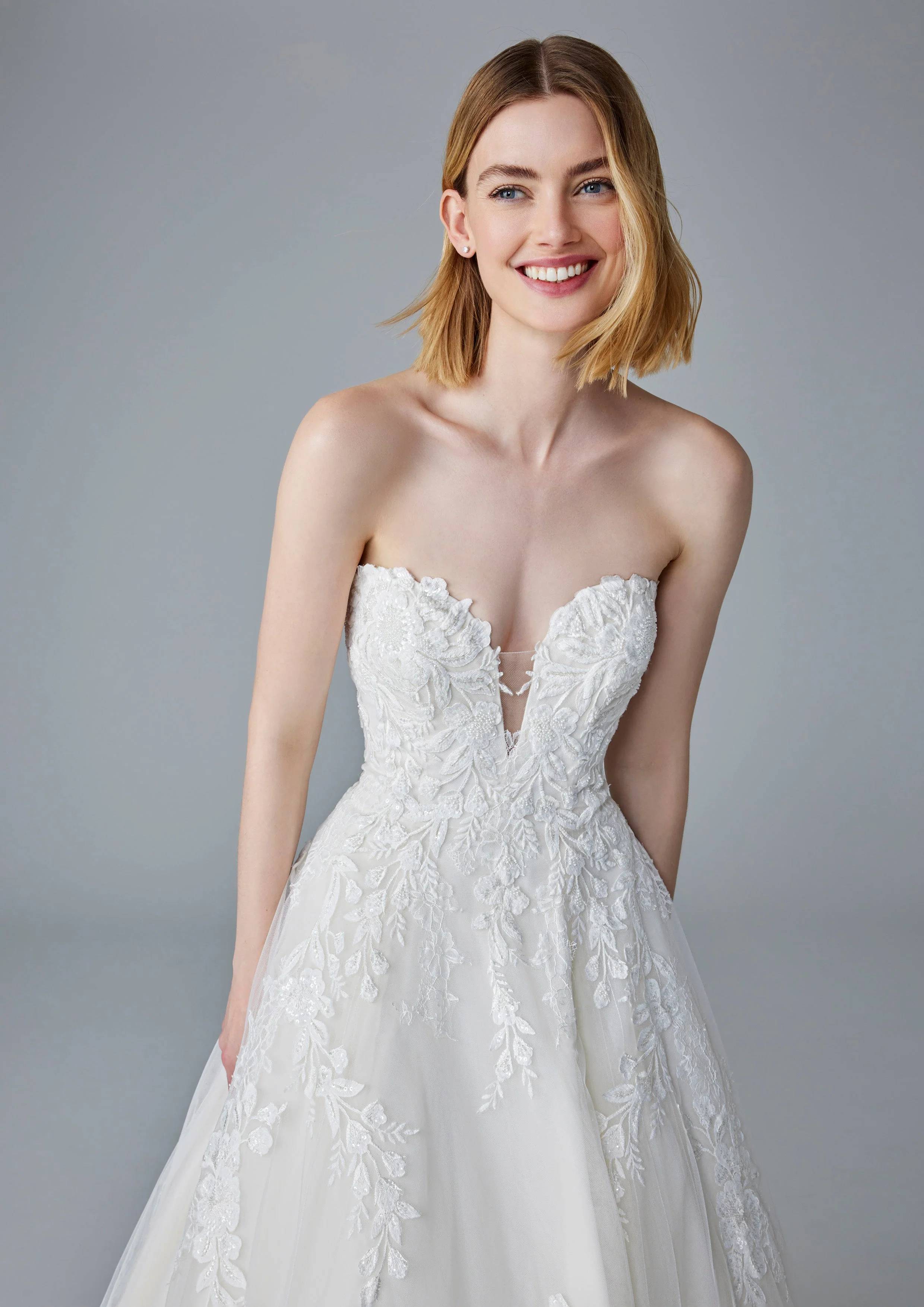Pronovias: Remi - Image 3