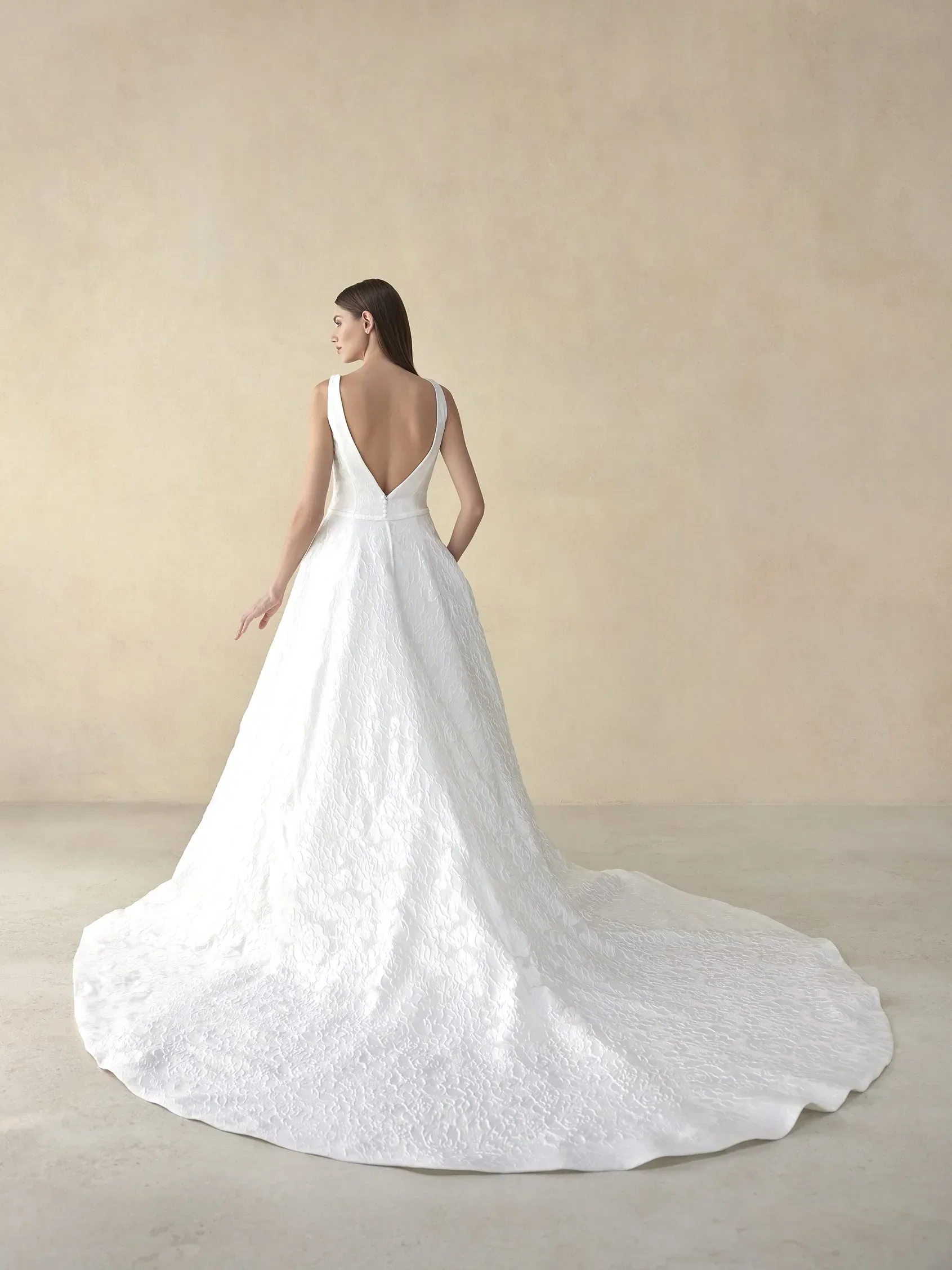 Pronovias: Romilly - Image 2