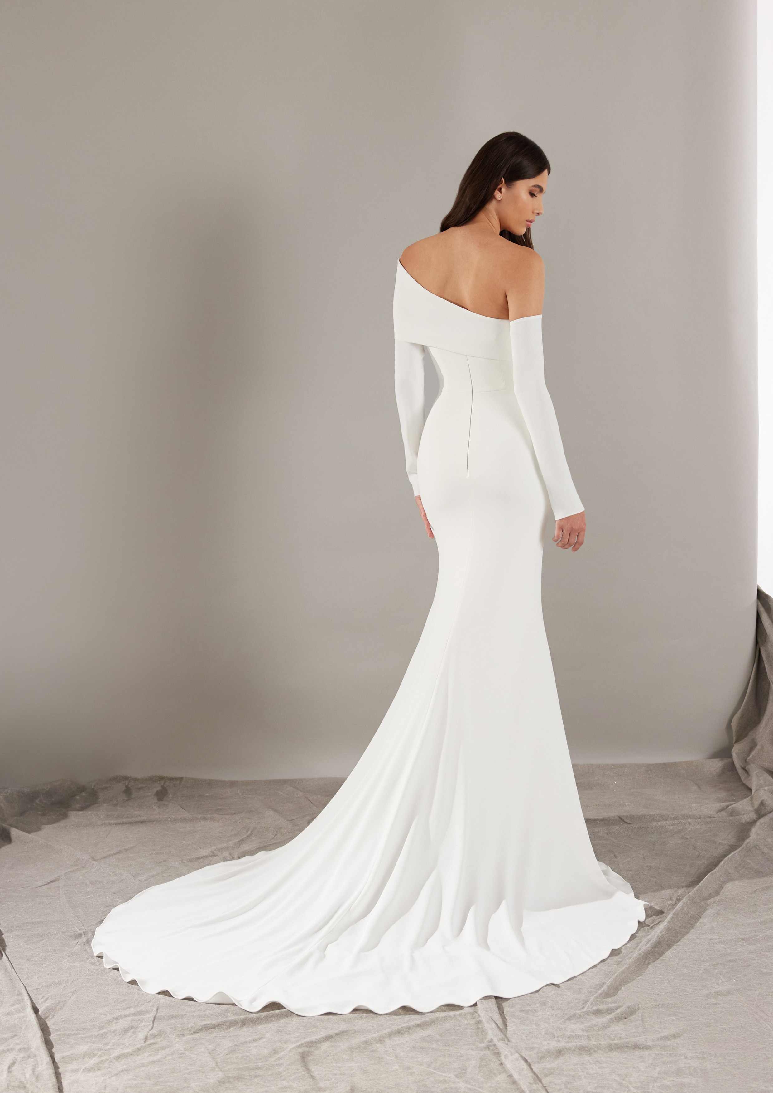 Pronovias: Rusty - Image 3