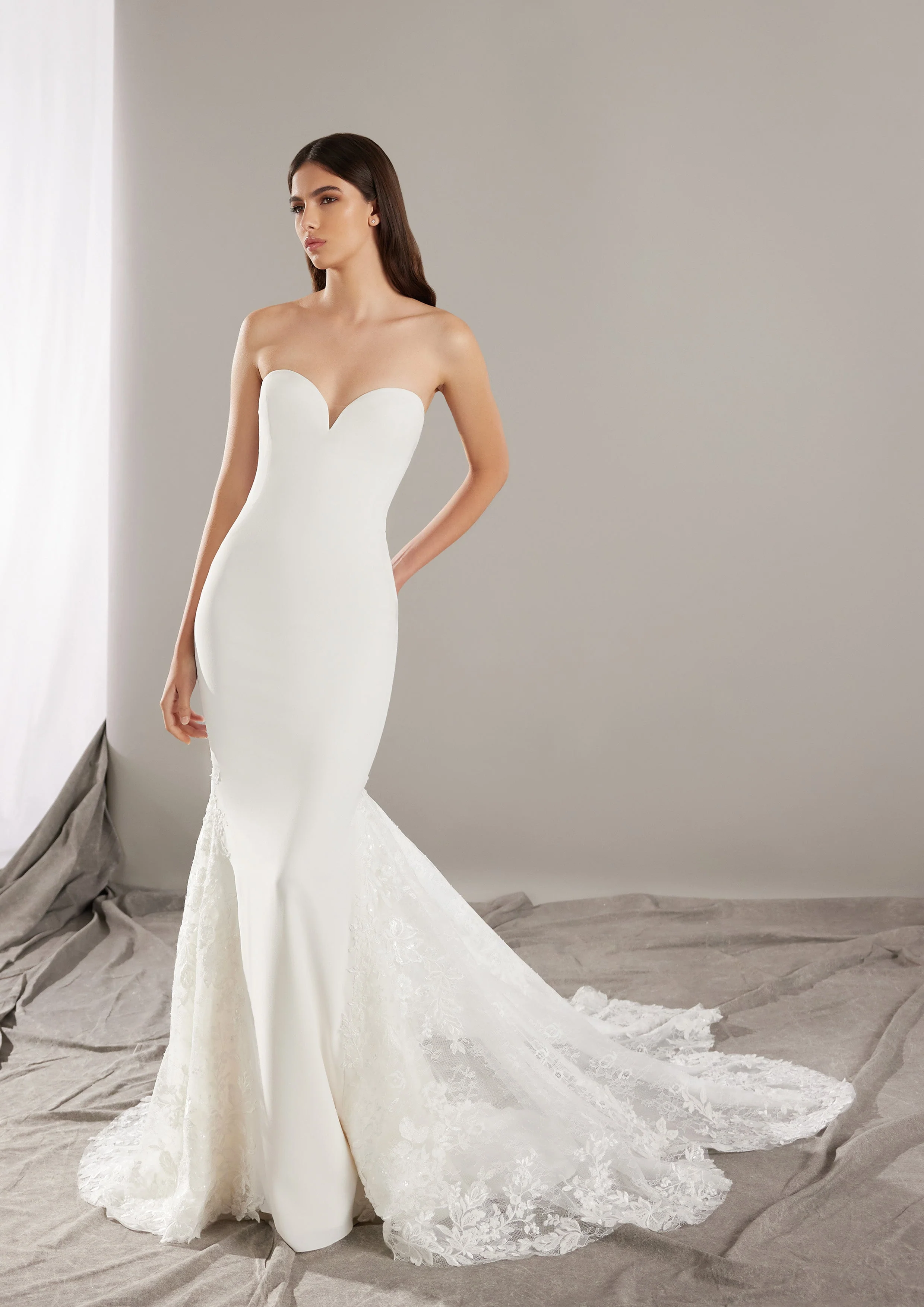 Pronovias: Ryke - Image 3