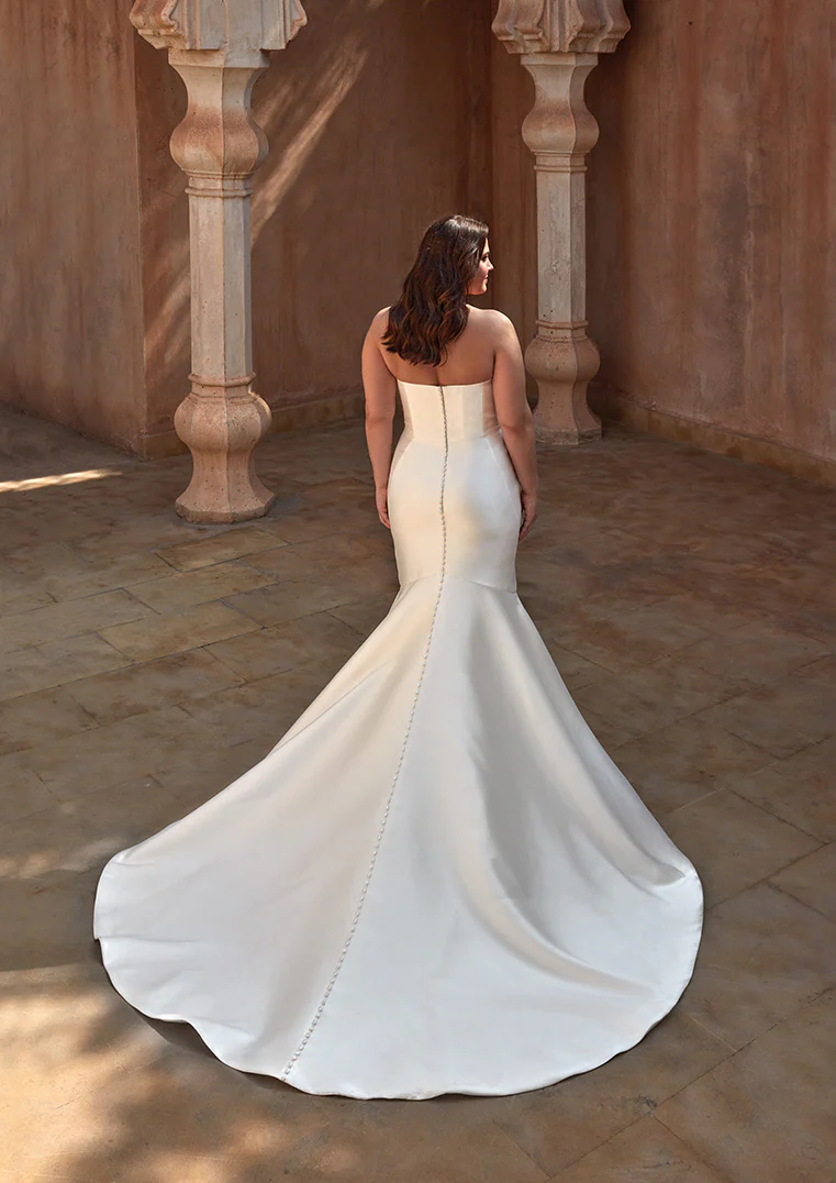 Pronovias: Tasman (Clearance) - Image 9