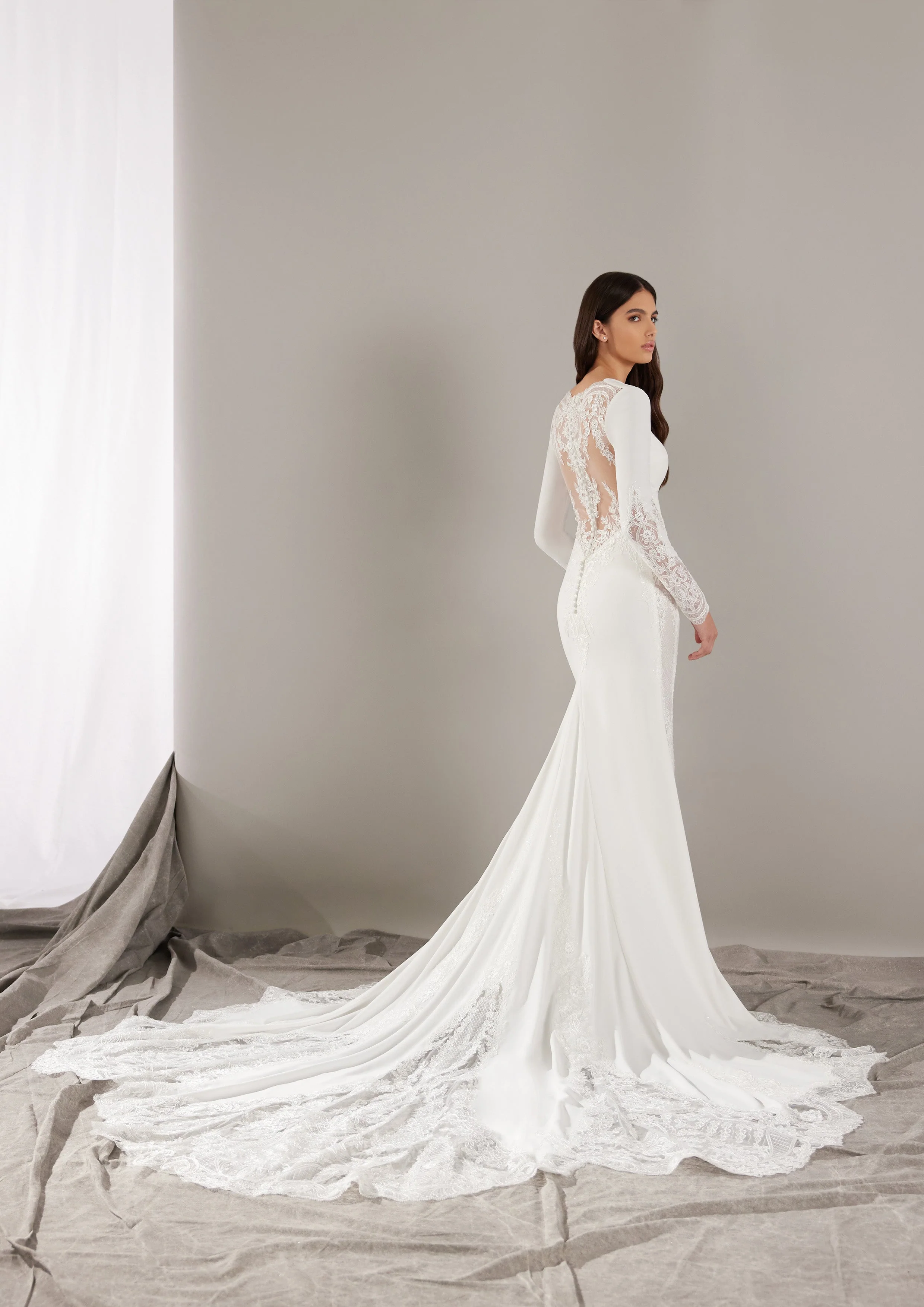 Pronovias: Venera - Image 3