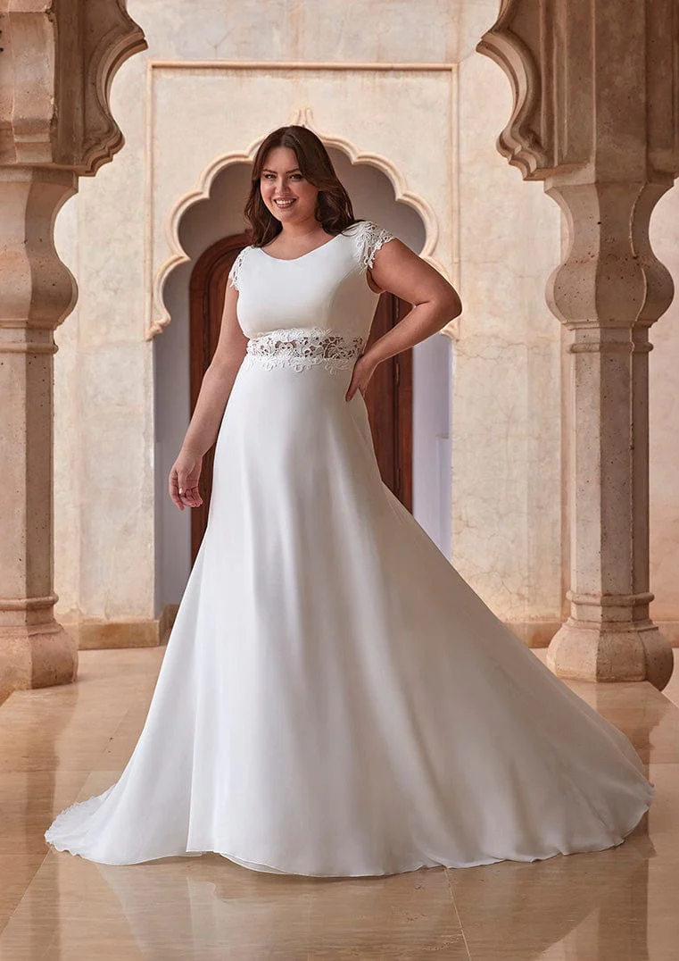 Pronovias: Lolland - Image 5