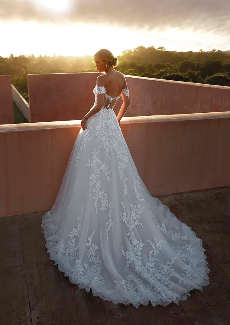 Pronovias: Elysees - Image 2