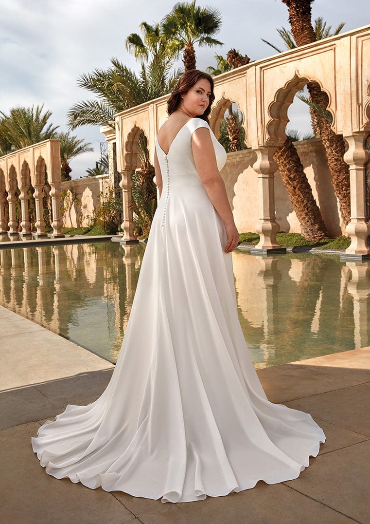 Pronovias: Leyte - Image 5