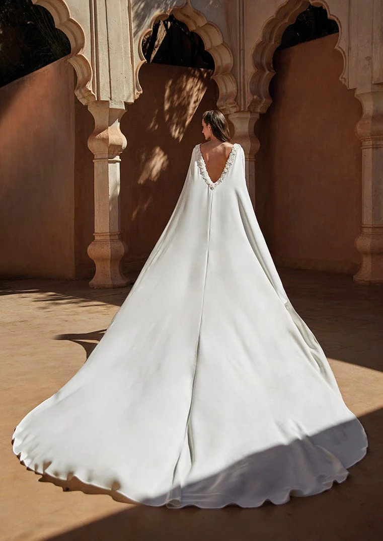 Pronovias: Kea - Image 3