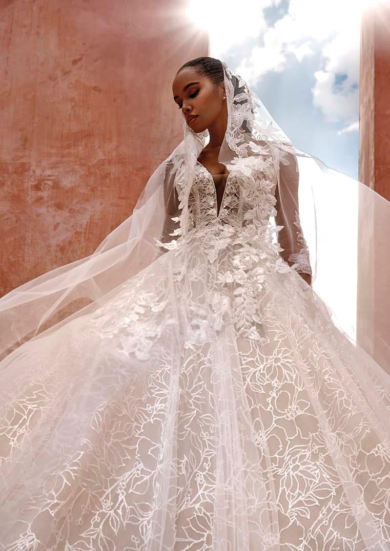Pronovias: Flaminia - Image 3