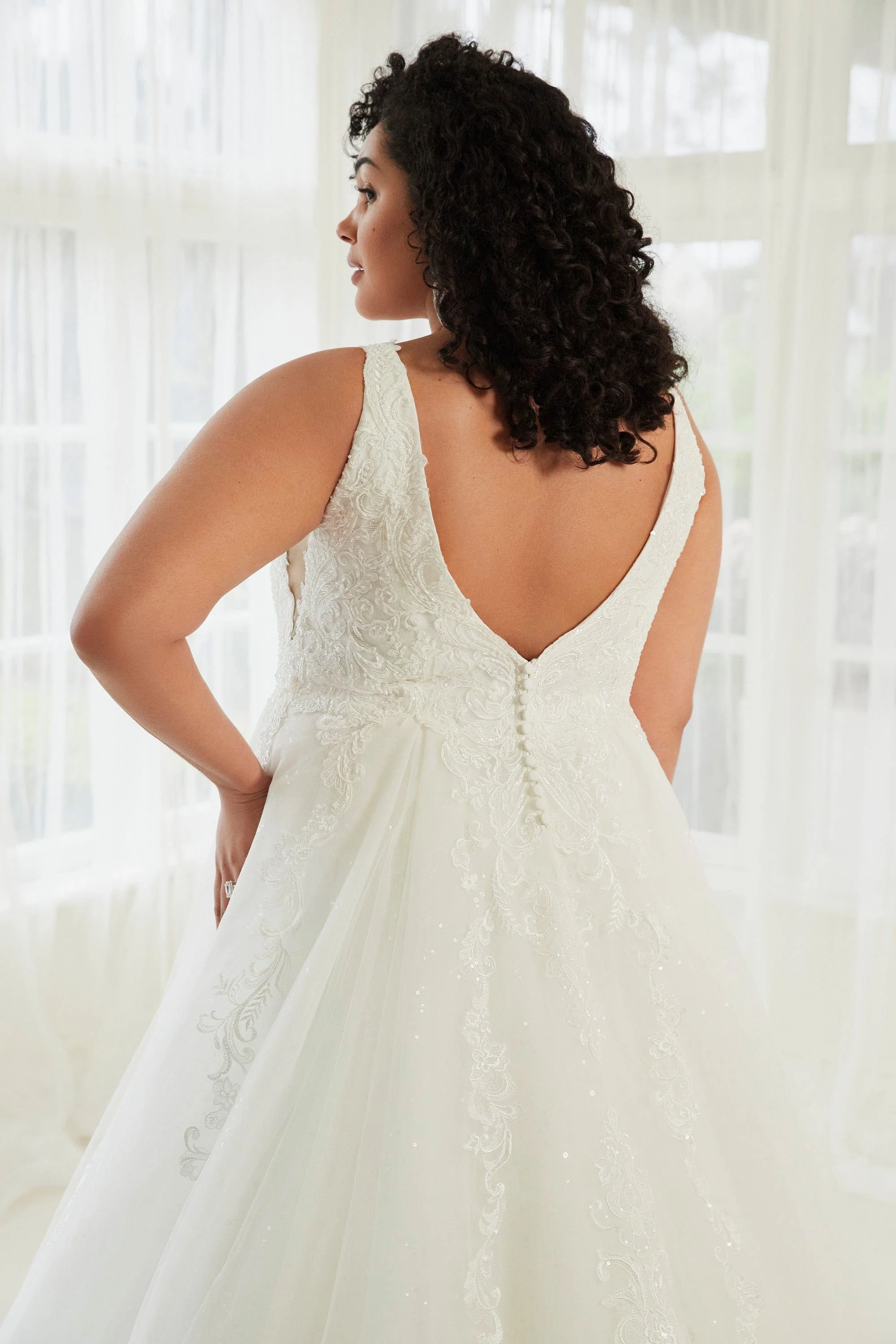 Sophia Tolli: ST615FI - Sebastian - Image 2