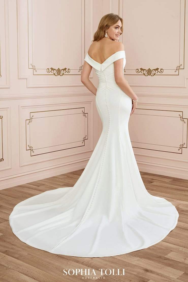 Sophia Tolli: Y22045 - Emma - Image 4