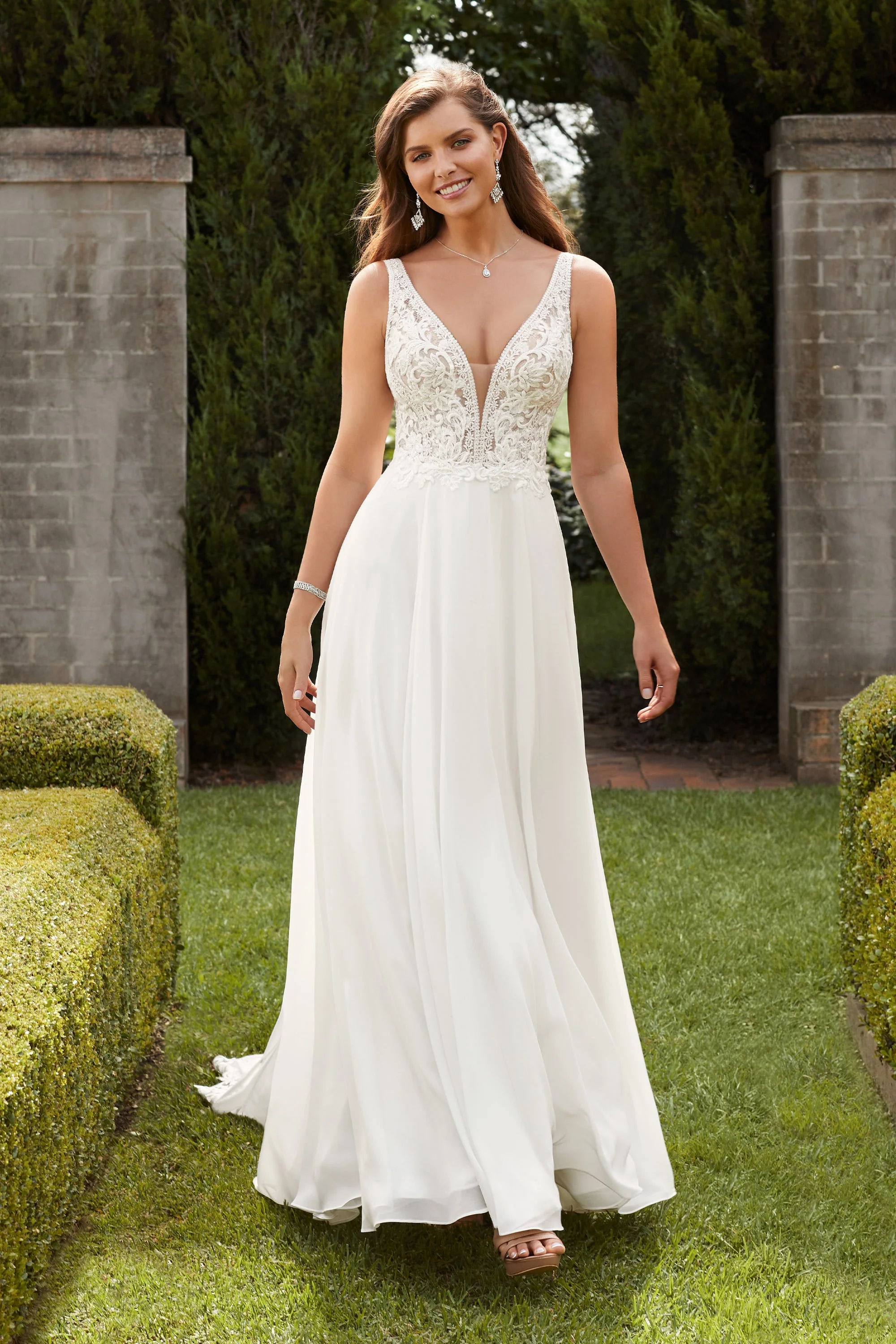 Sophia Tolli: Y22271 - Claudia - Image 4