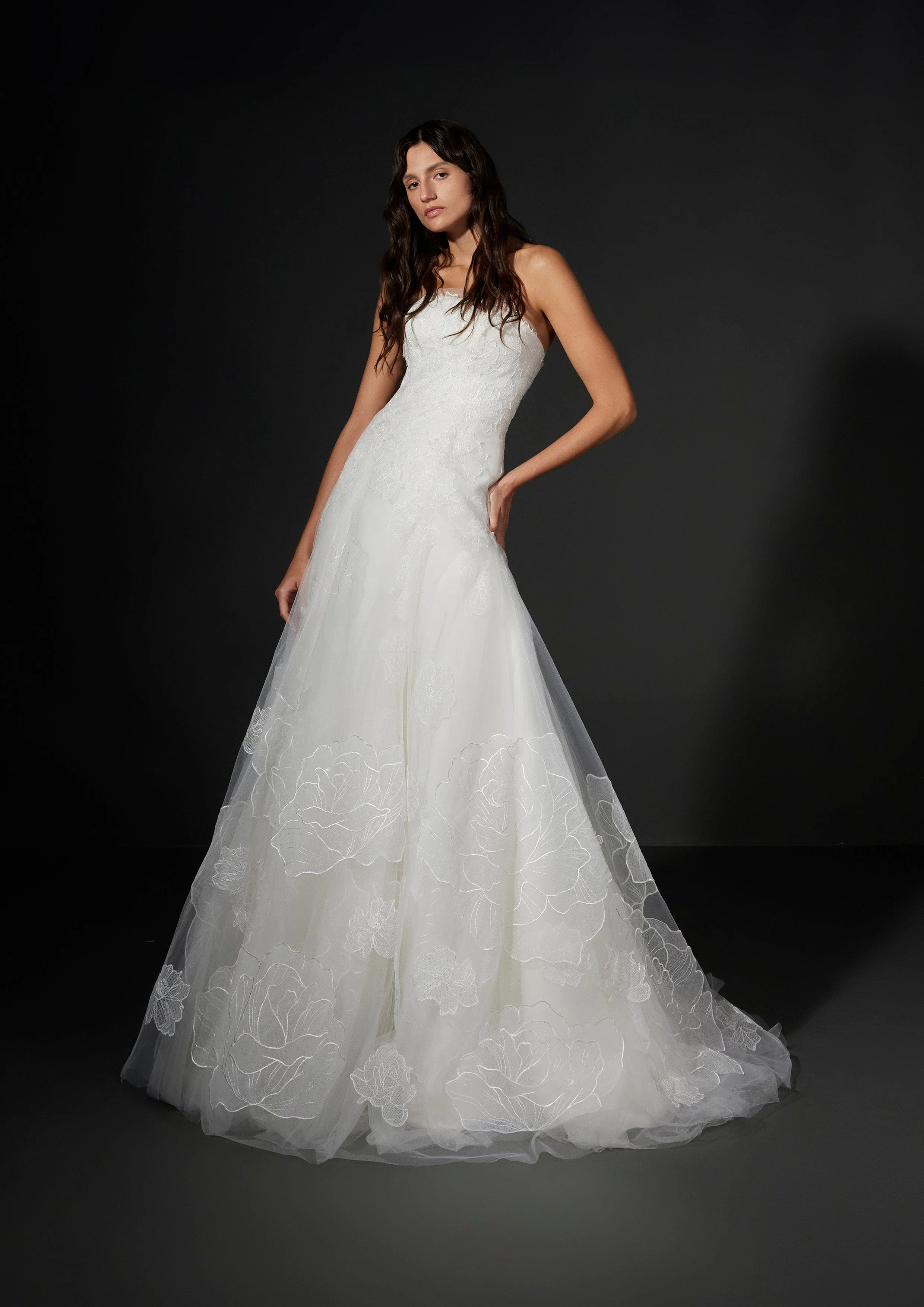 Vera Wang: Albine - Image 2