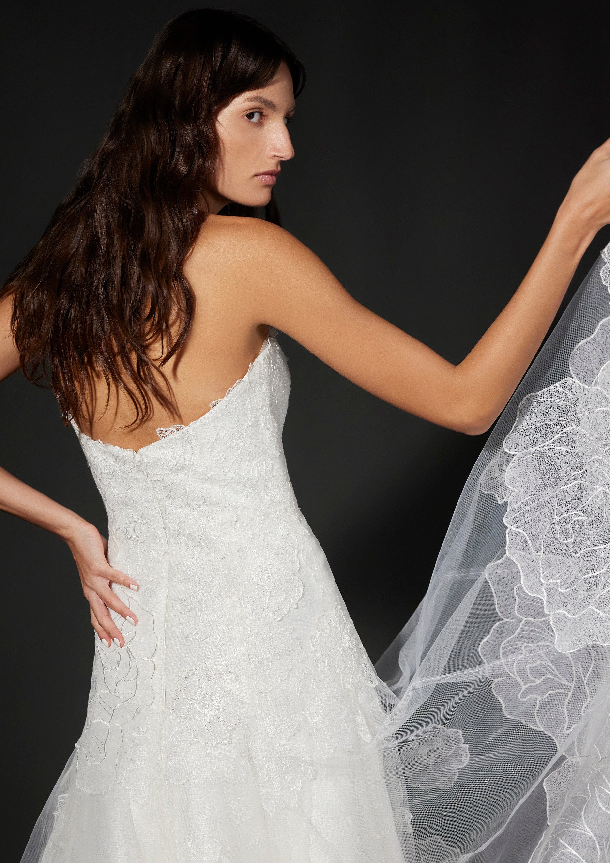Vera Wang: Albine - Image 5