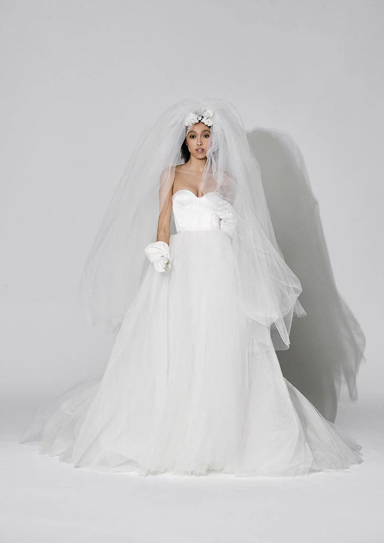 Vera Wang: Sunday