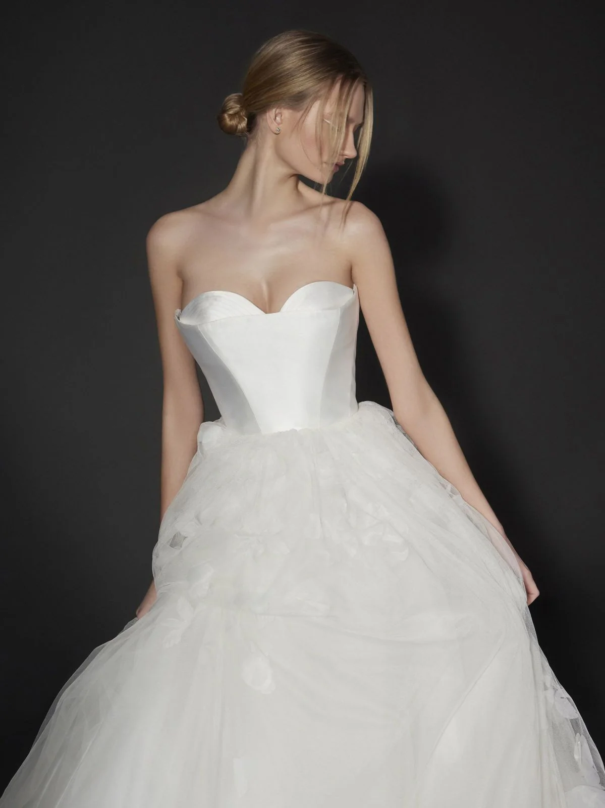 Vera Wang: Aleu - Image 2
