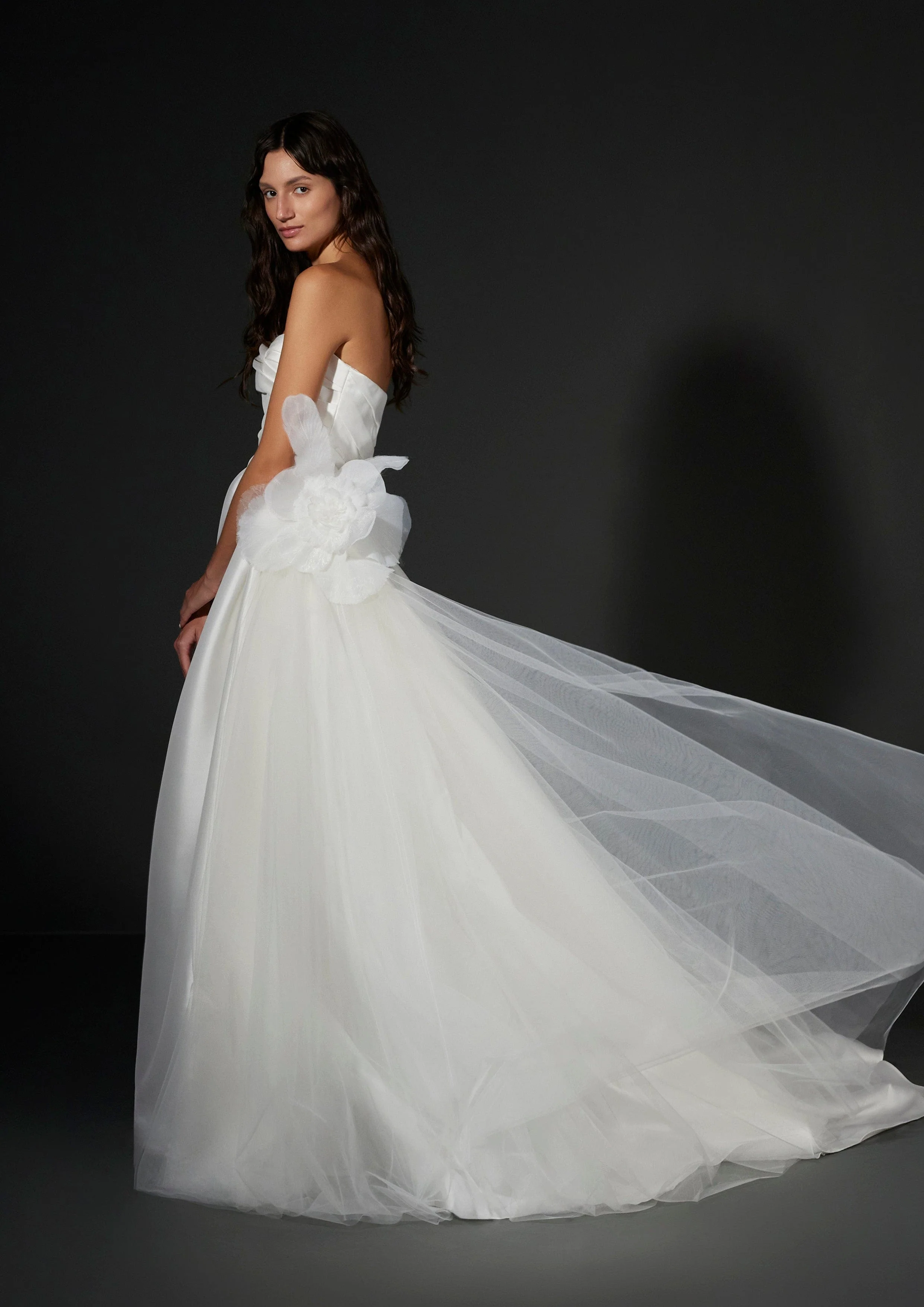 Vera Wang: Alixe - Image 3