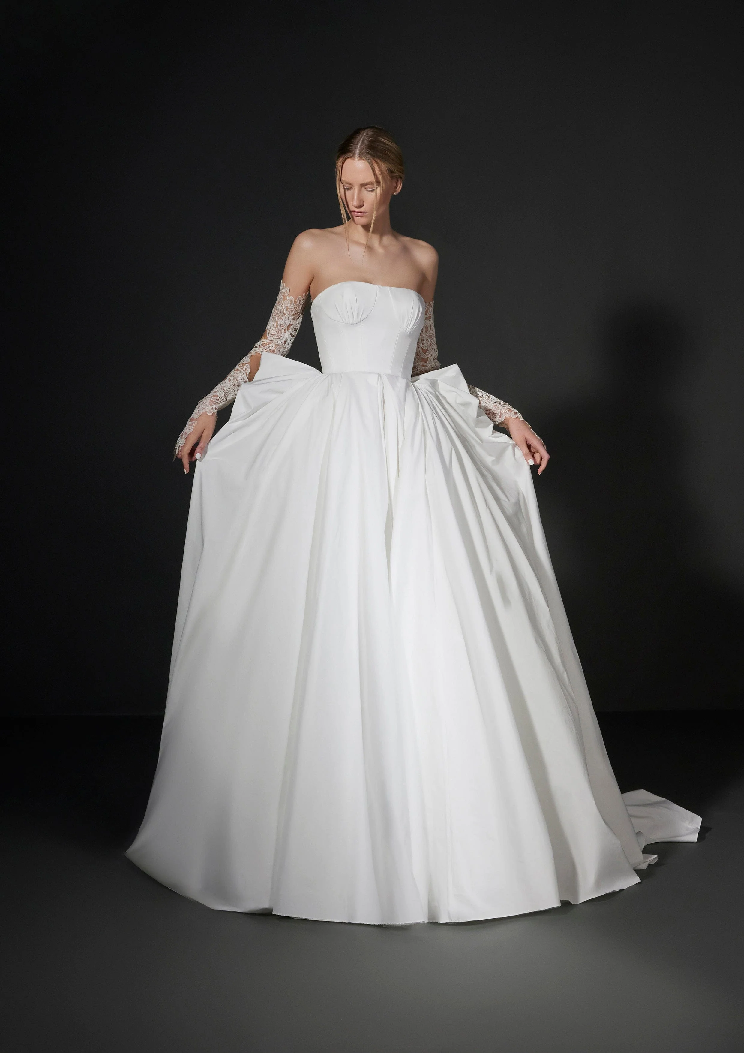 Vera Wang: Amiel - Image 3