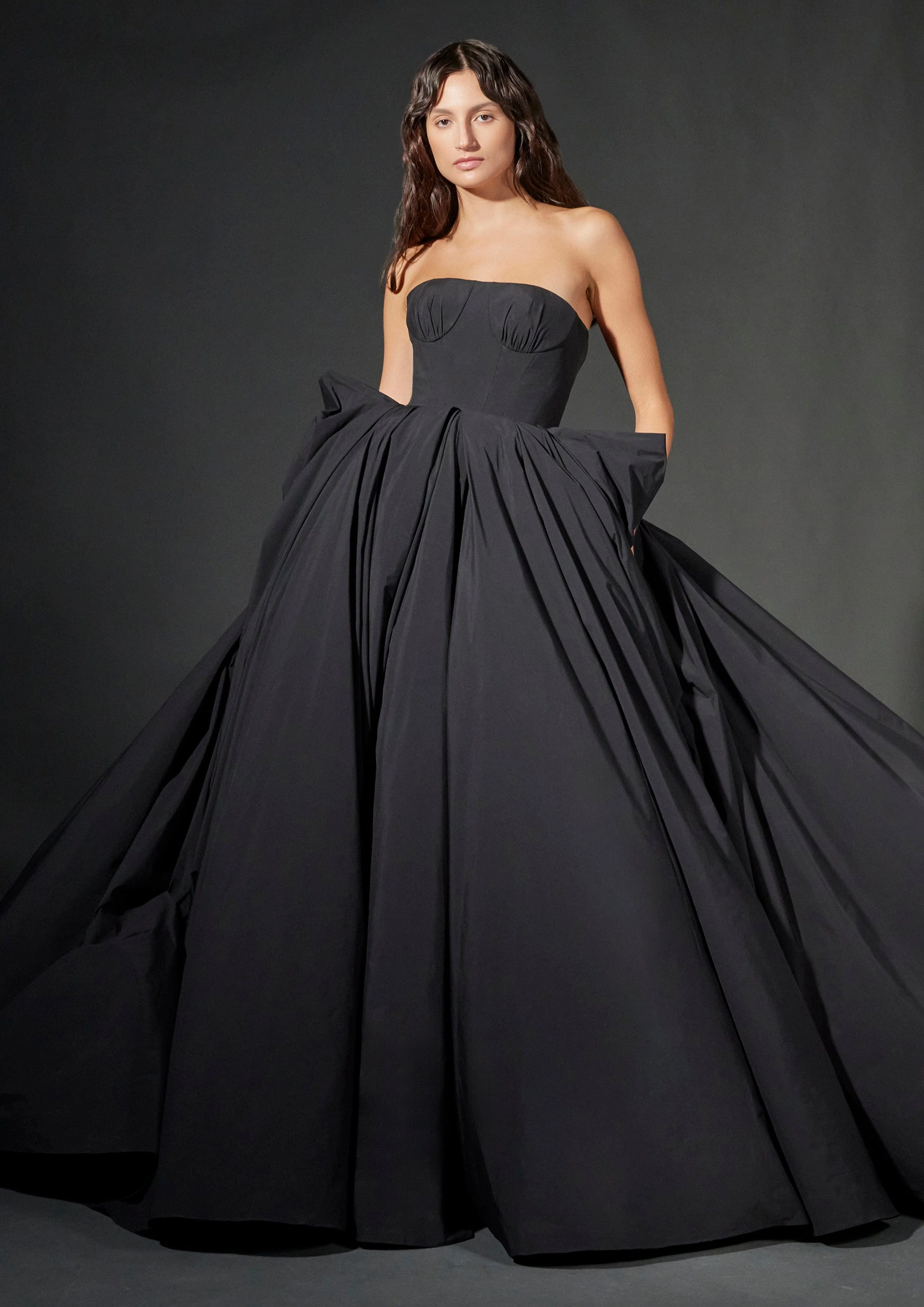 Vera Wang: Amiel - Image 8