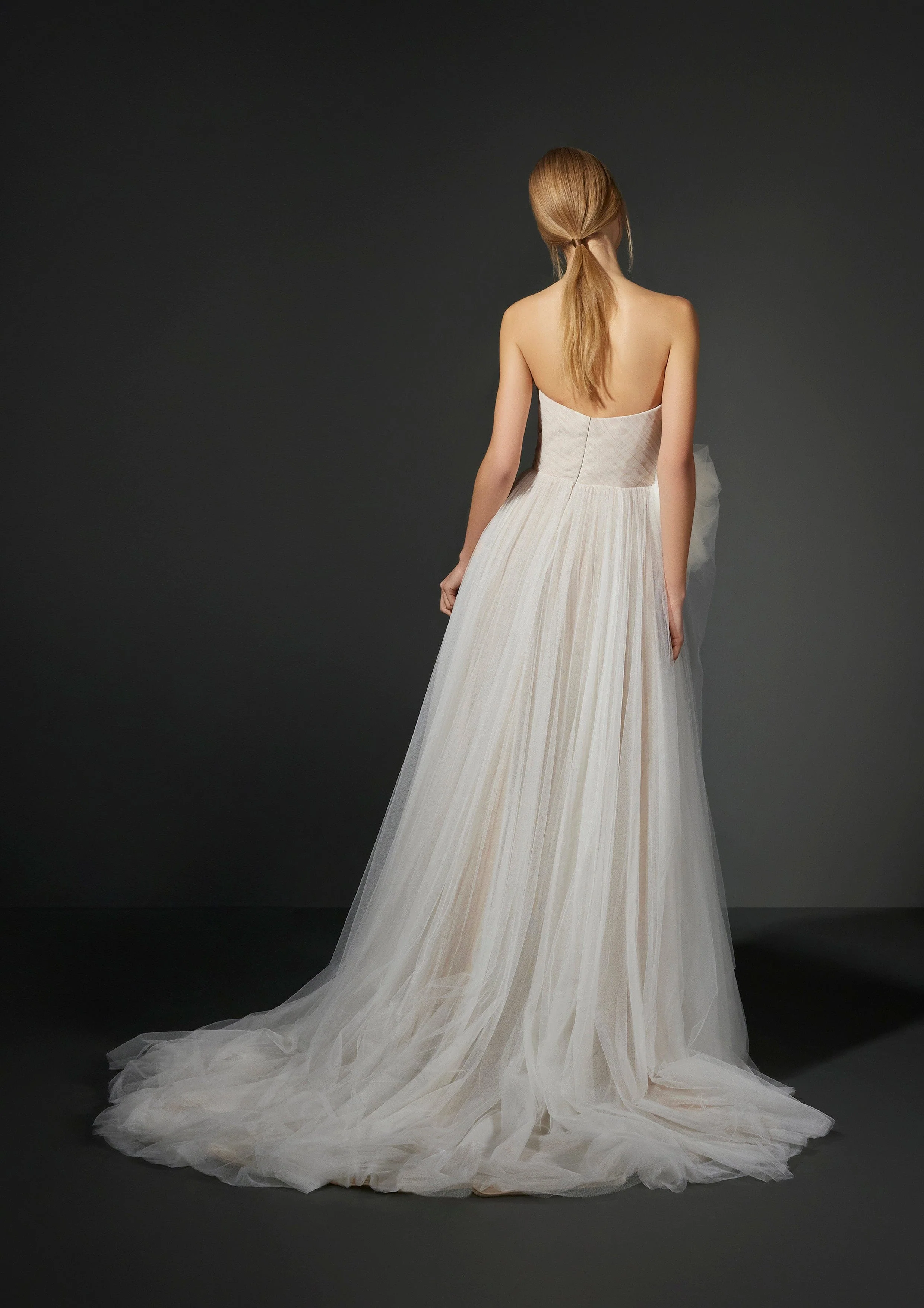 Vera Wang: Brice - Image 2