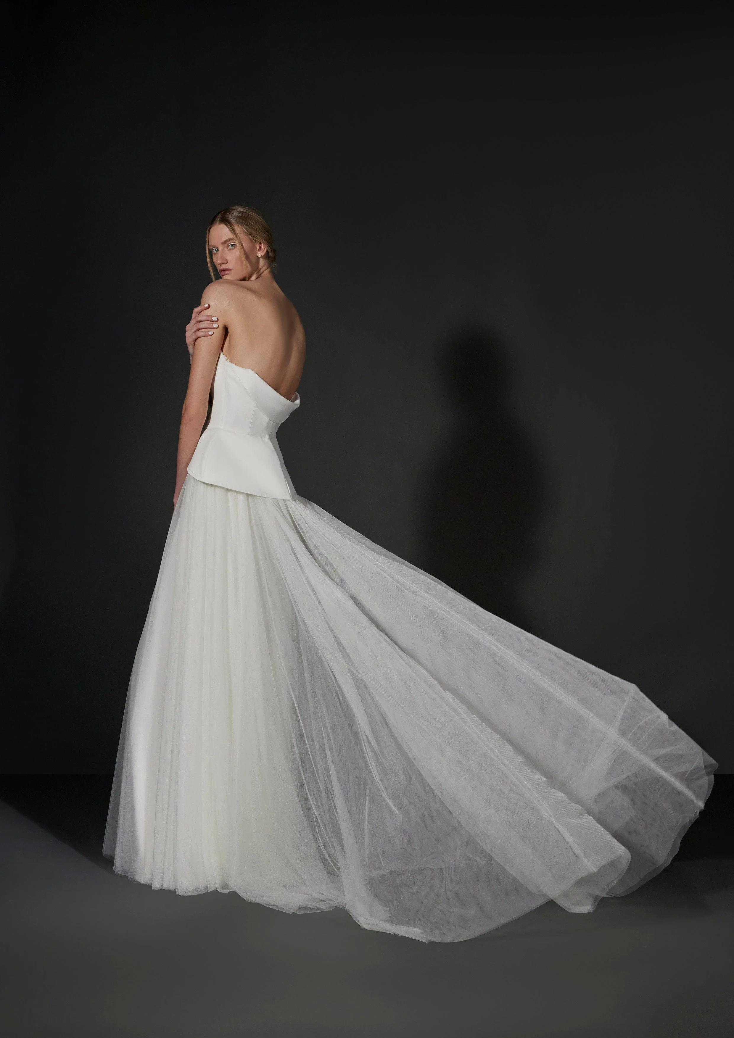 Vera Wang: Cela - Image 2