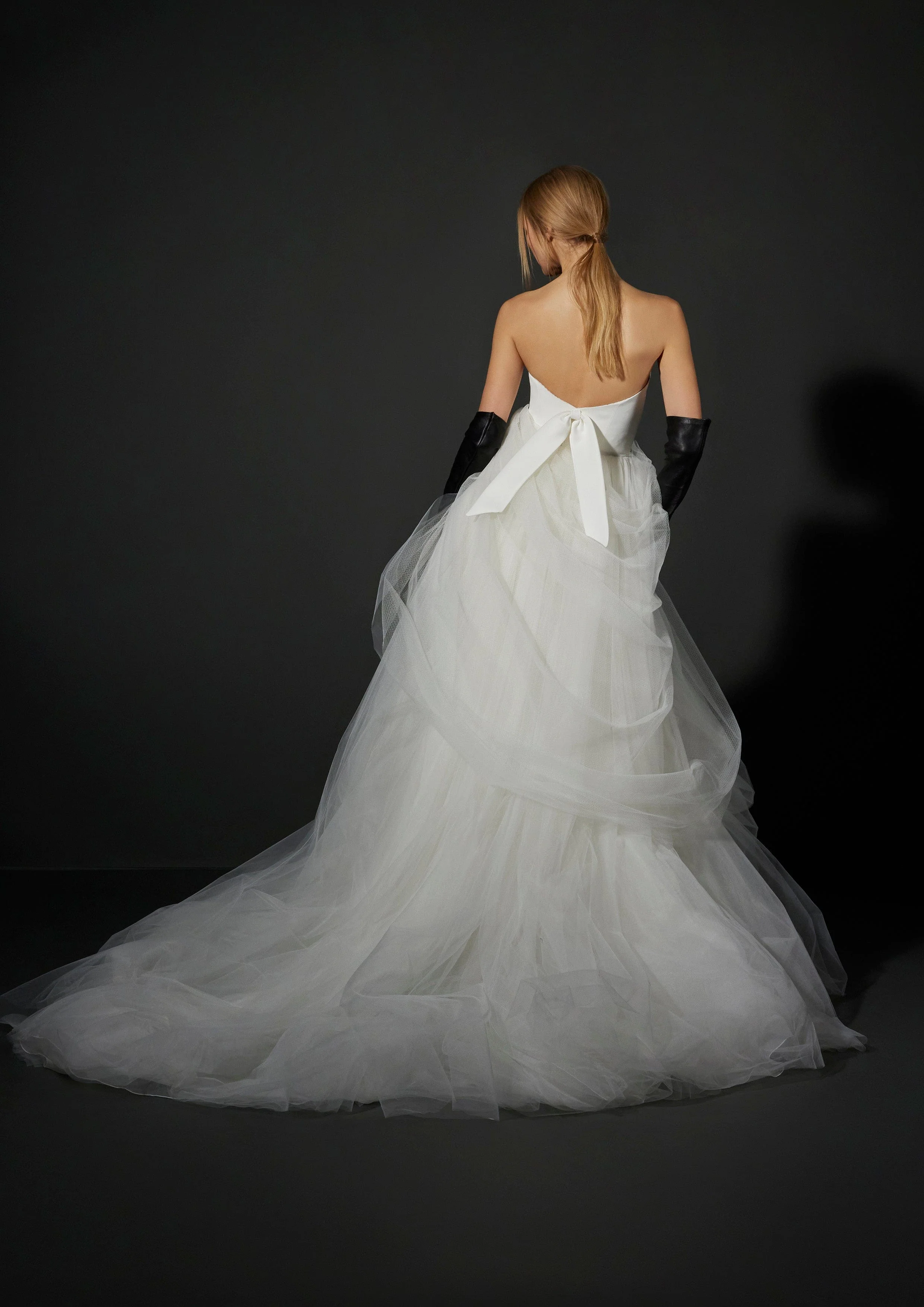 Vera Wang: Maely - Image 2